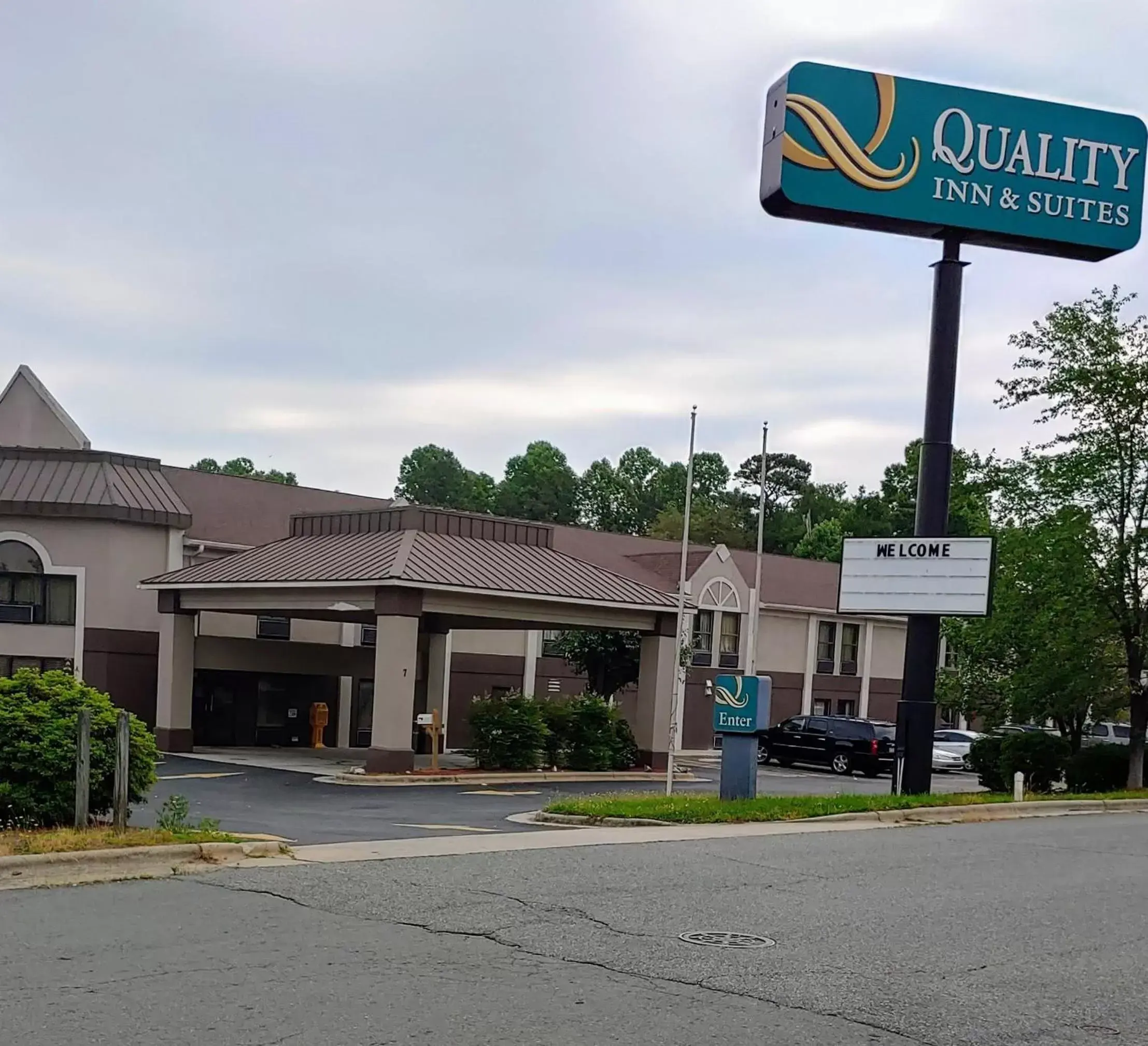 Facade/entrance in Quality Inn & Suites Thomasville