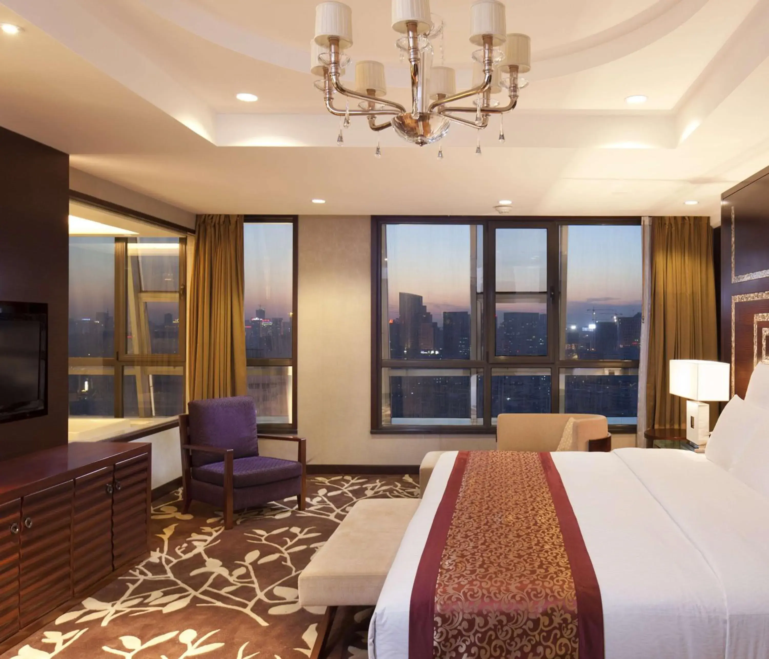 Bedroom in DoubleTree By Hilton Shenyang Hotel