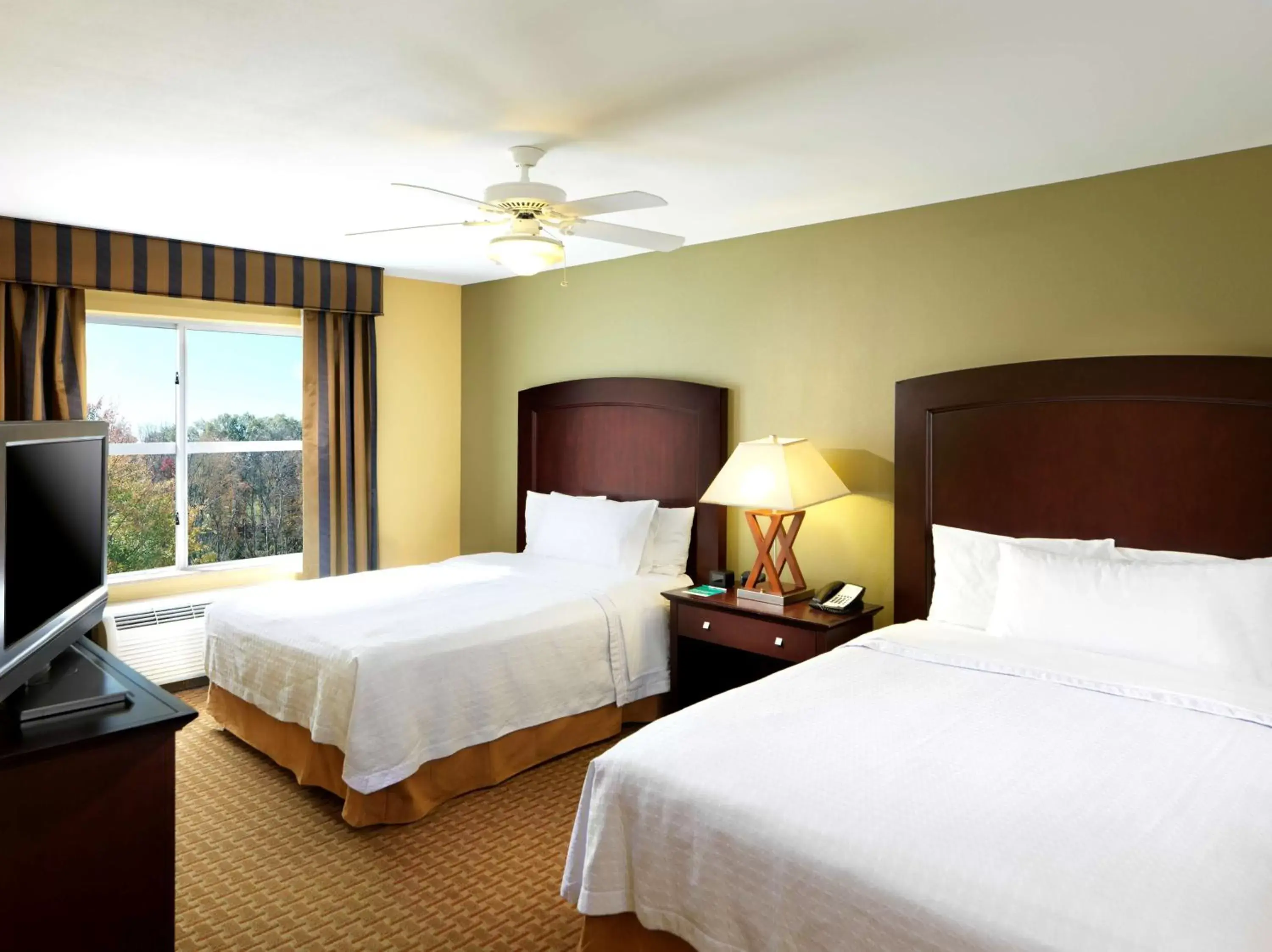 Bedroom, Bed in Homewood Suites by Hilton Dover - Rockaway