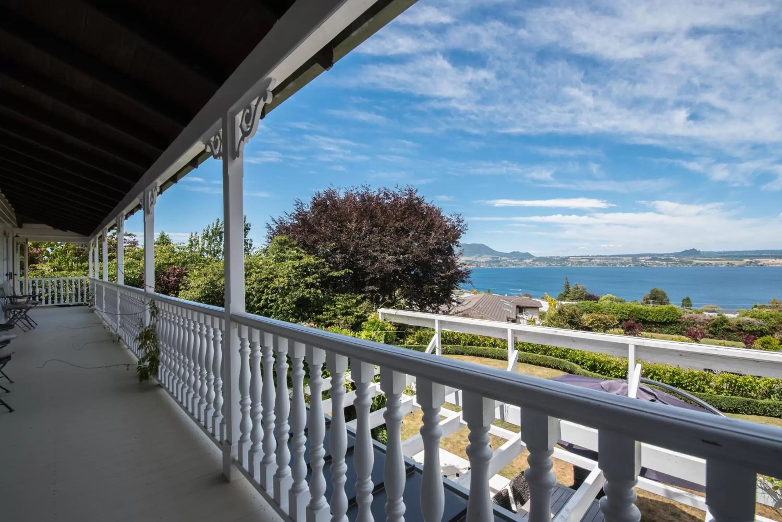 Property building, Balcony/Terrace in Bellevue Boutique Lodge