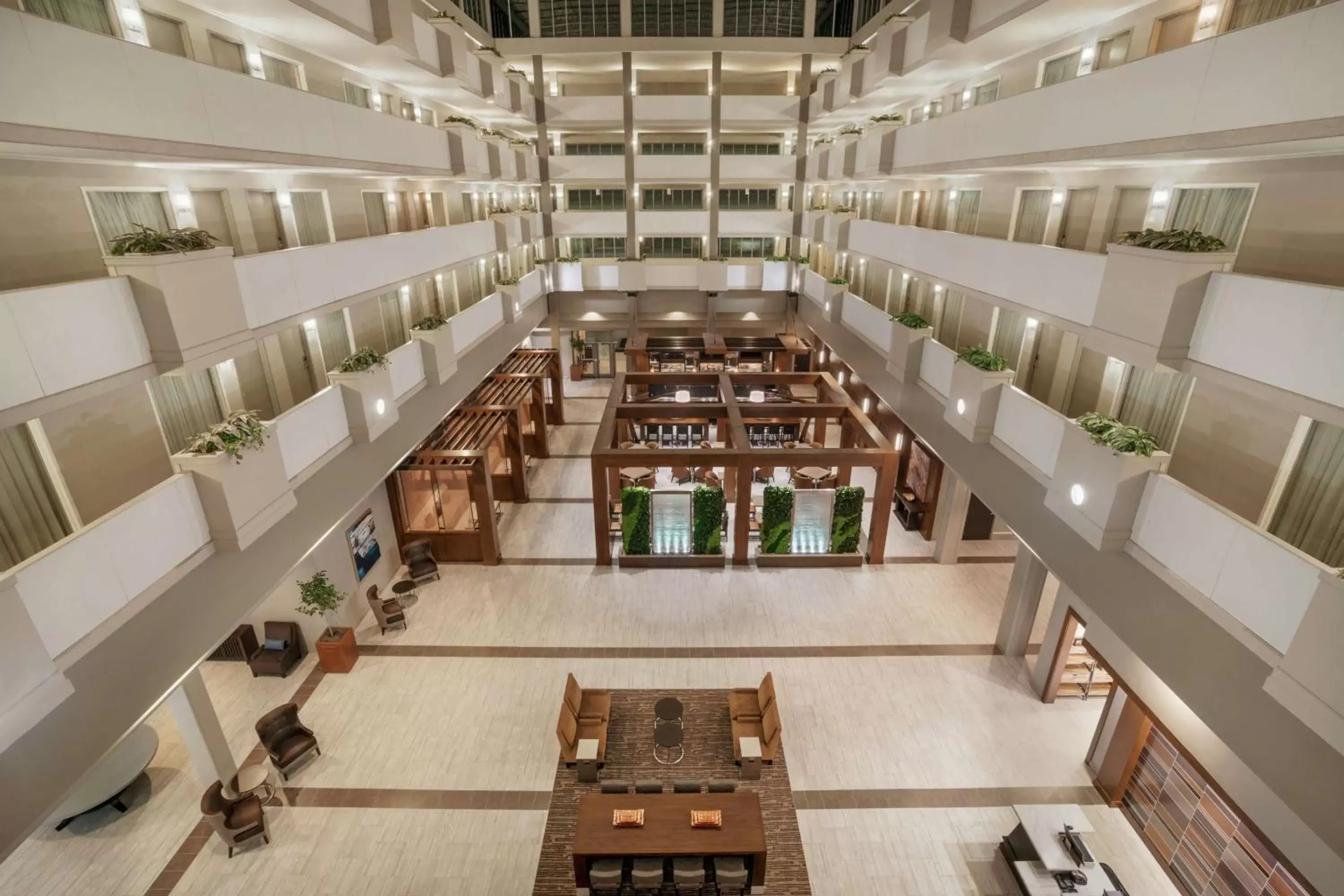 Lobby or reception, Drinks in Embassy Suites Brunswick