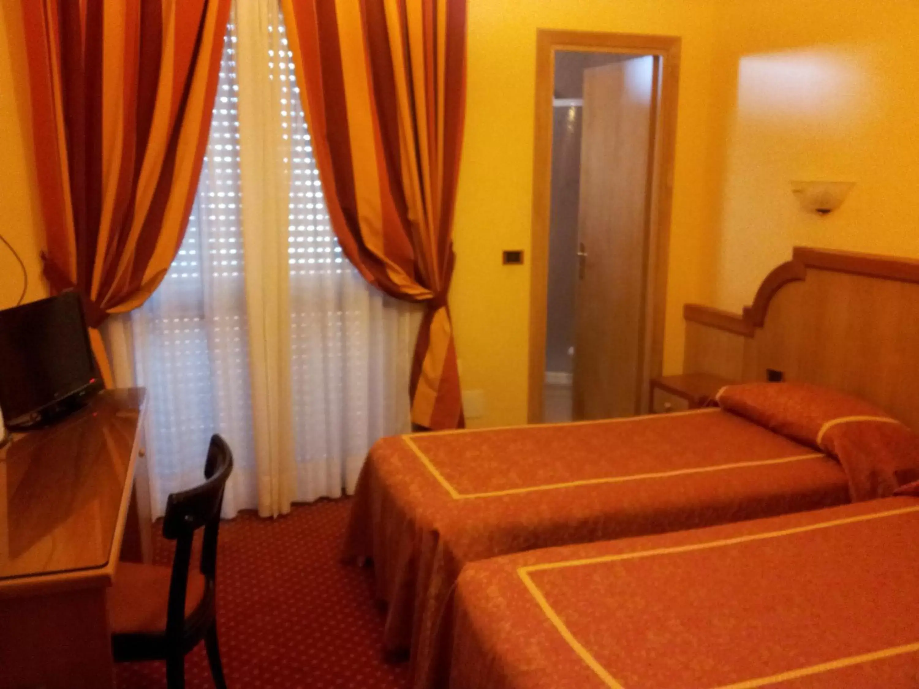 Classic Triple Room in Hotel Promenade Classic Triple Room in Hotel Promenade