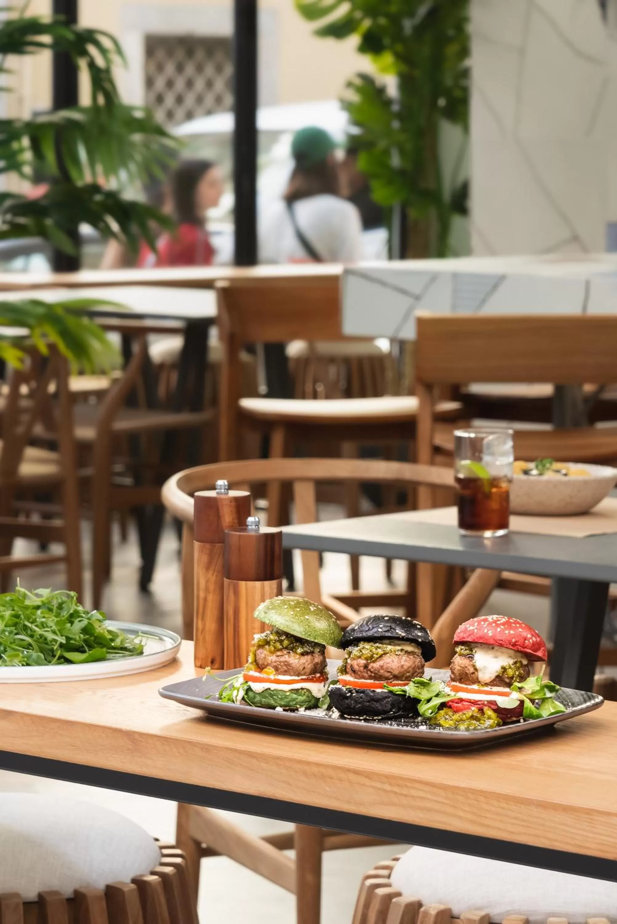 Restaurant/places to eat in Praxitelous Luxury Suites