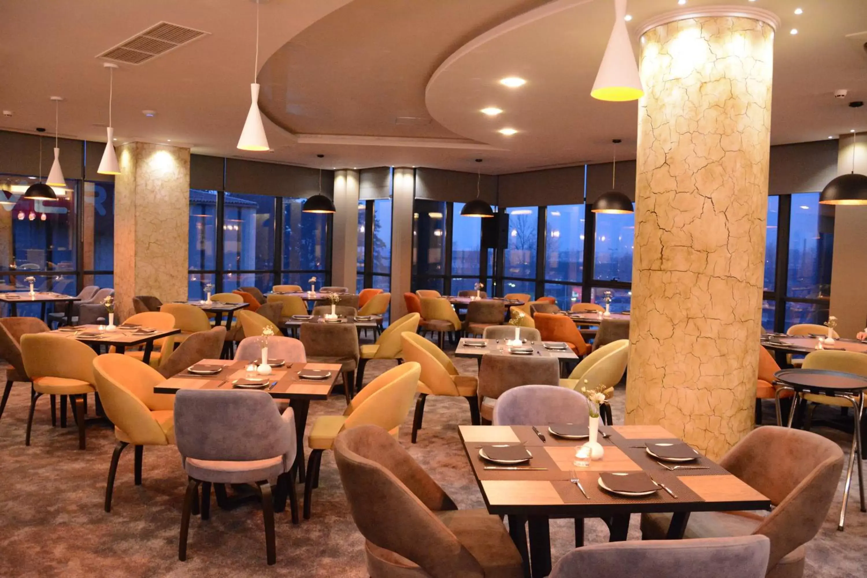 Restaurant/Places to Eat in Mercure Tetovo