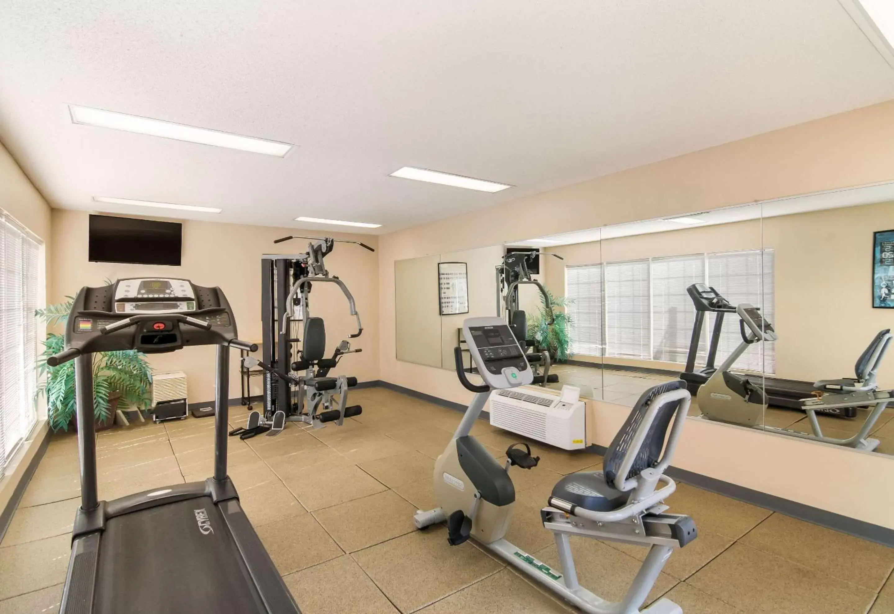 Activities, Fitness Center/Facilities in Quality Inn Crestview Near Eglin AFB