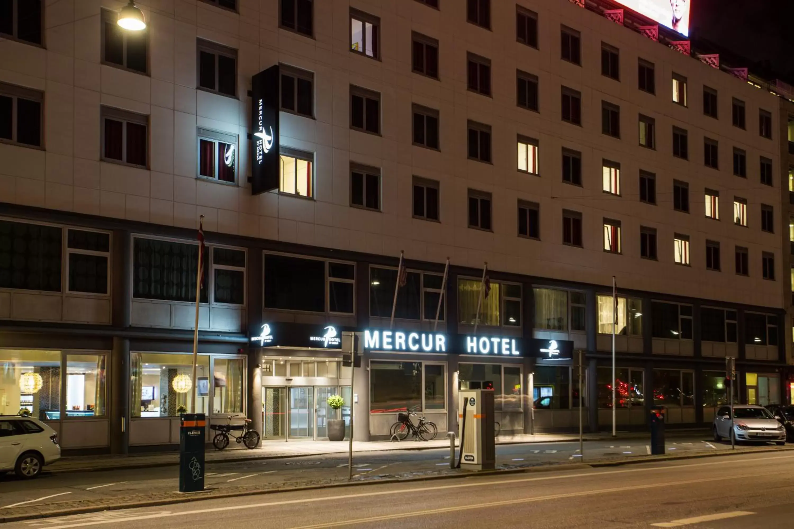 Facade/entrance, Property Building in ProfilHotels Mercur