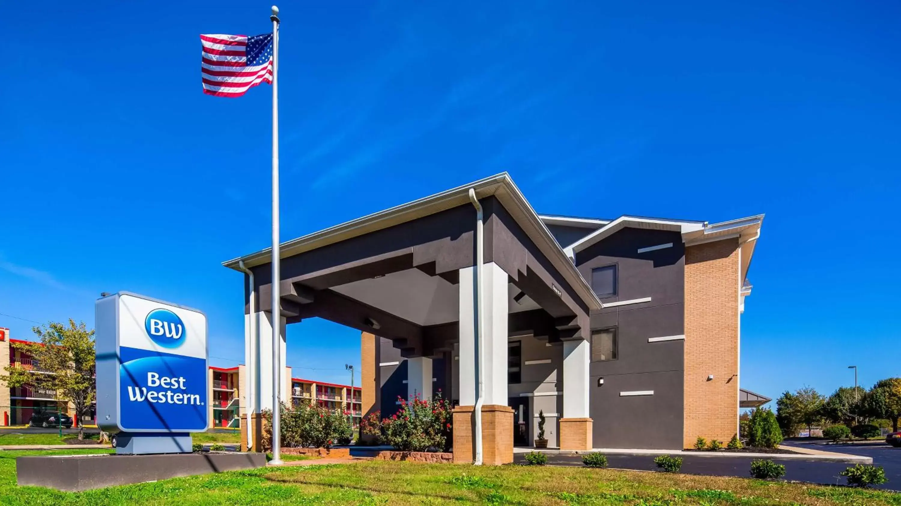 Property building in Best Western Rock Hill