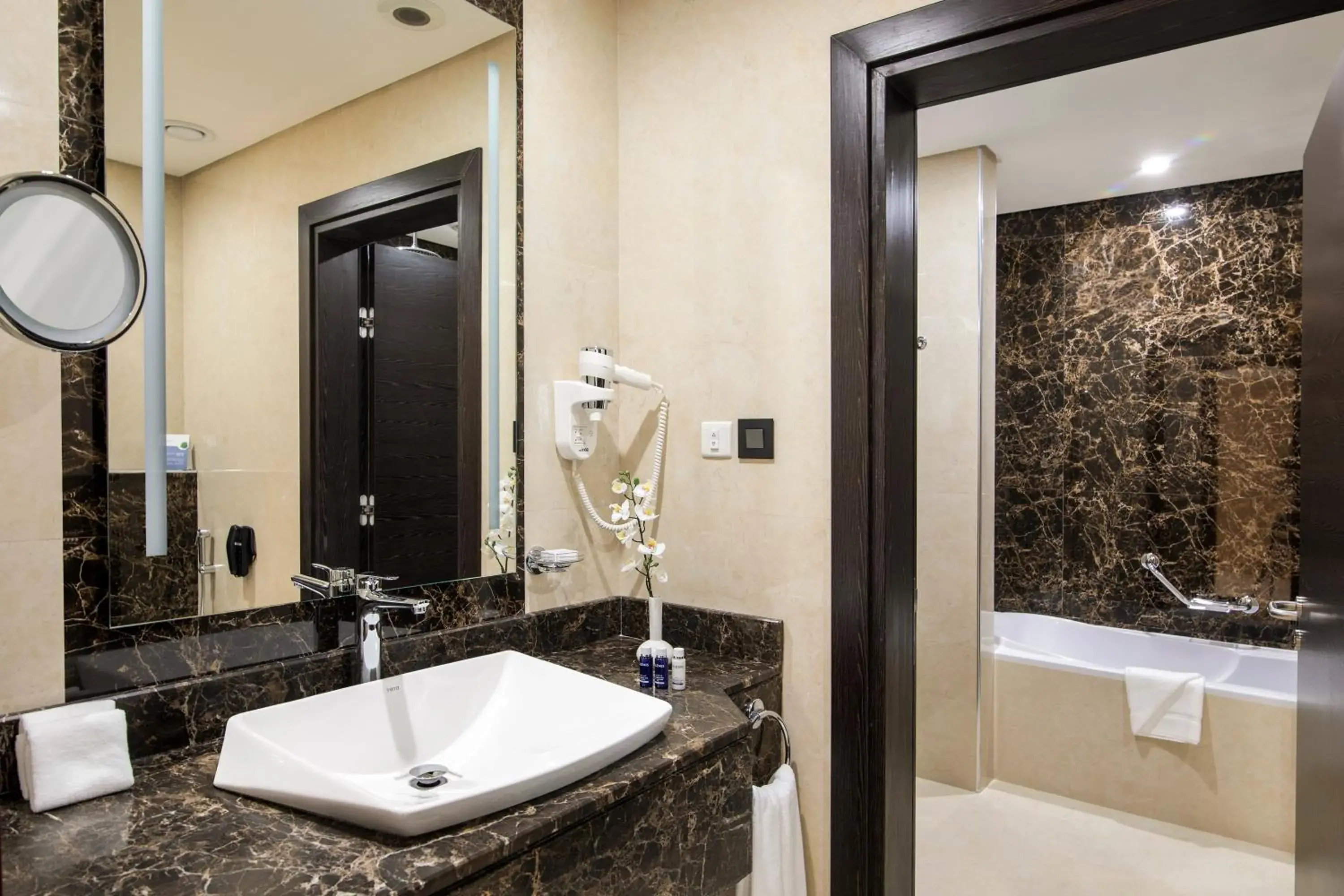 Bathroom in Cristal Amaken Hotel Riyadh