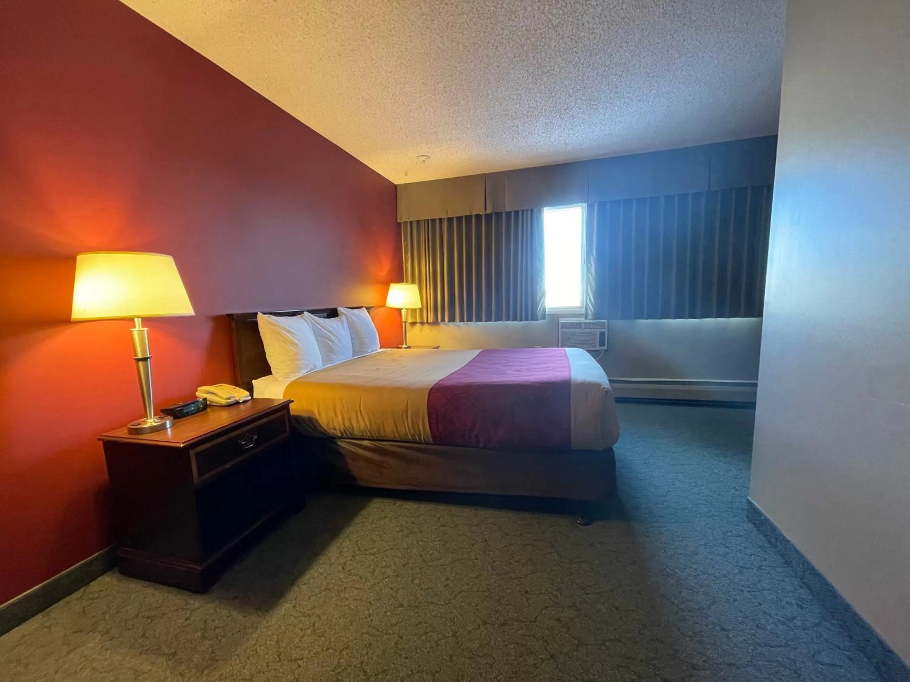 Bed in Travelodge by Wyndham Fort St John