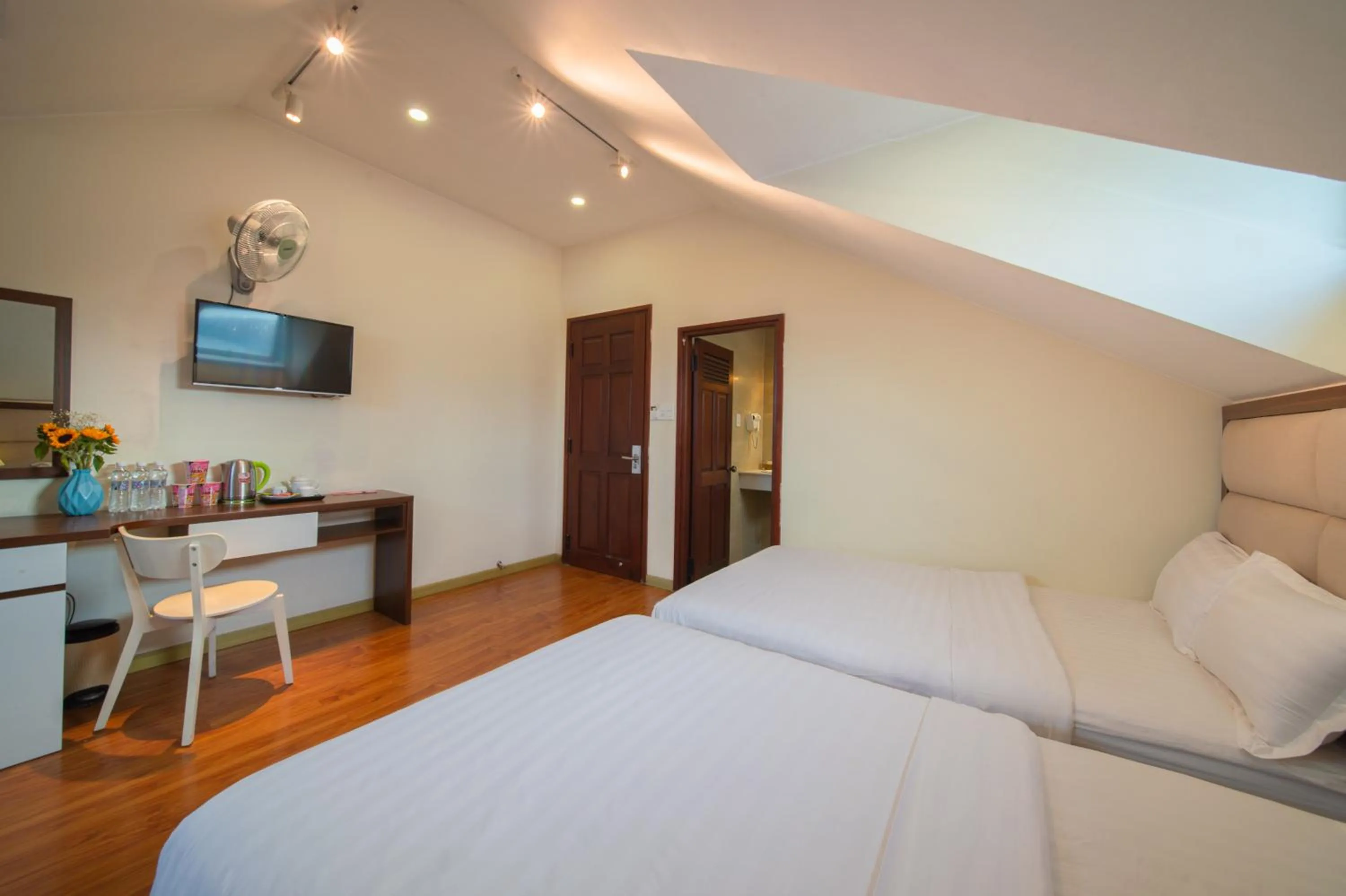 Bedroom, Bed in Tasme Hotel