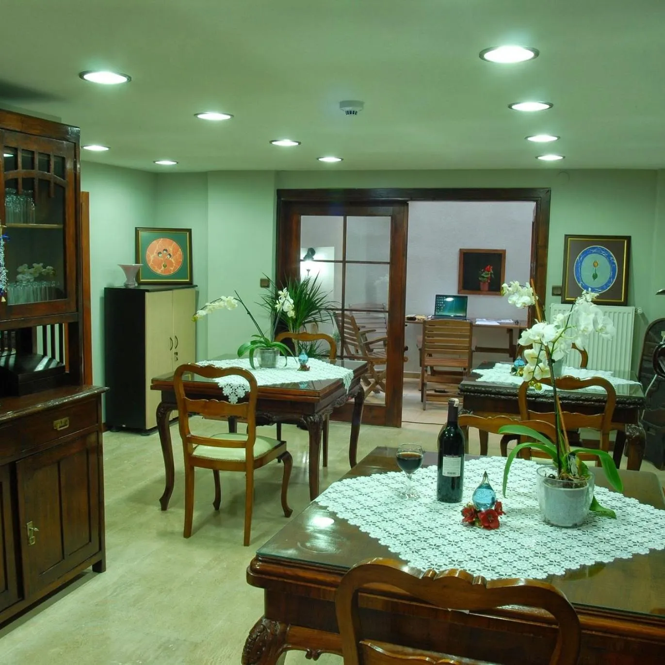 Lobby or reception in Villa Sphendone Suites Istanbul