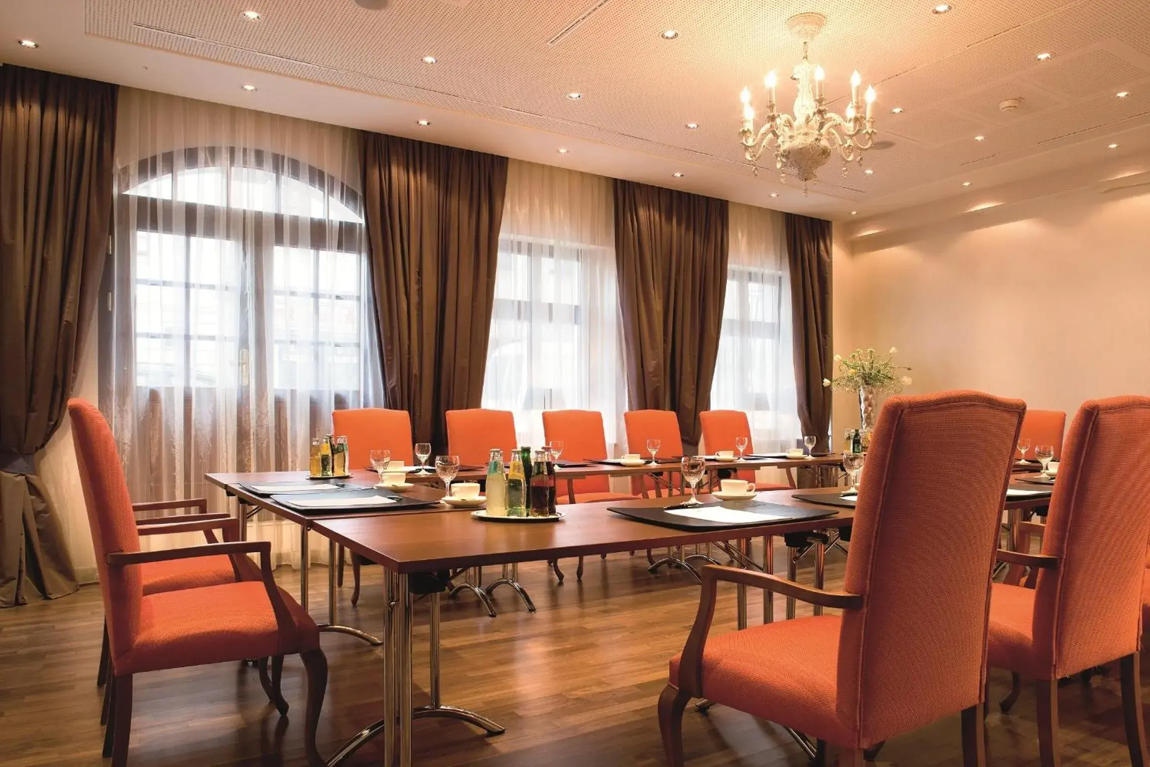 Business facilities, Restaurant/Places to Eat in Relais & Châteaux Bülow Palais