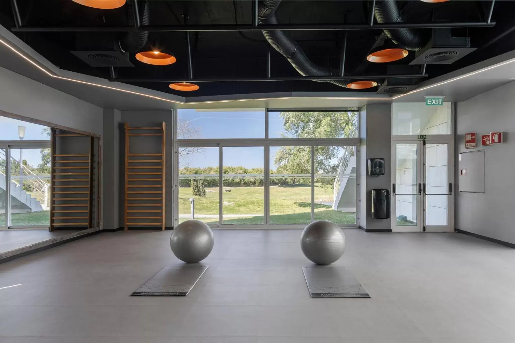 Fitness centre/facilities, Fitness Center/Facilities in Crowne Plaza - Caparica Lisbon