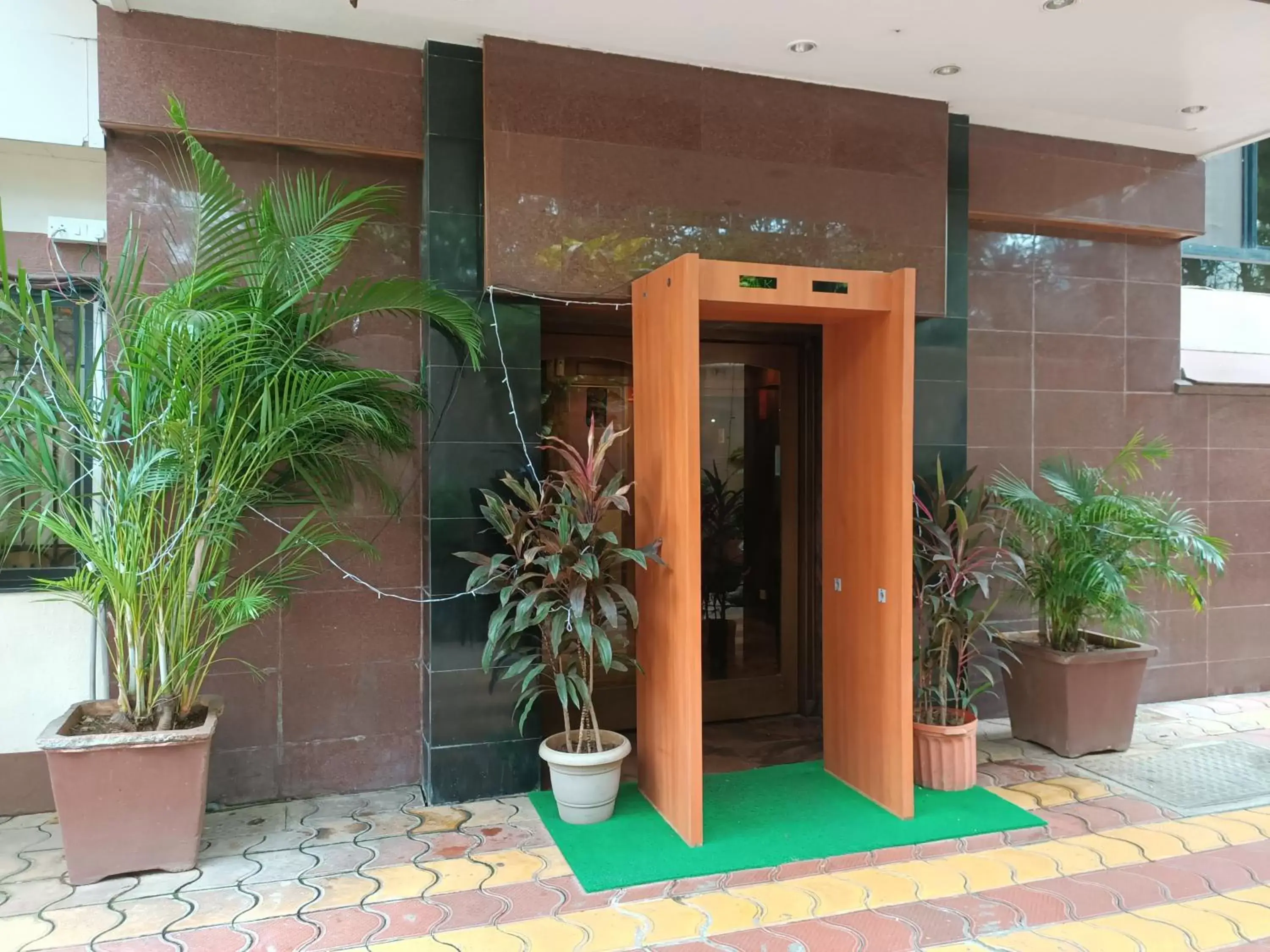 Facade/entrance in Hotel Park View, Mumbai