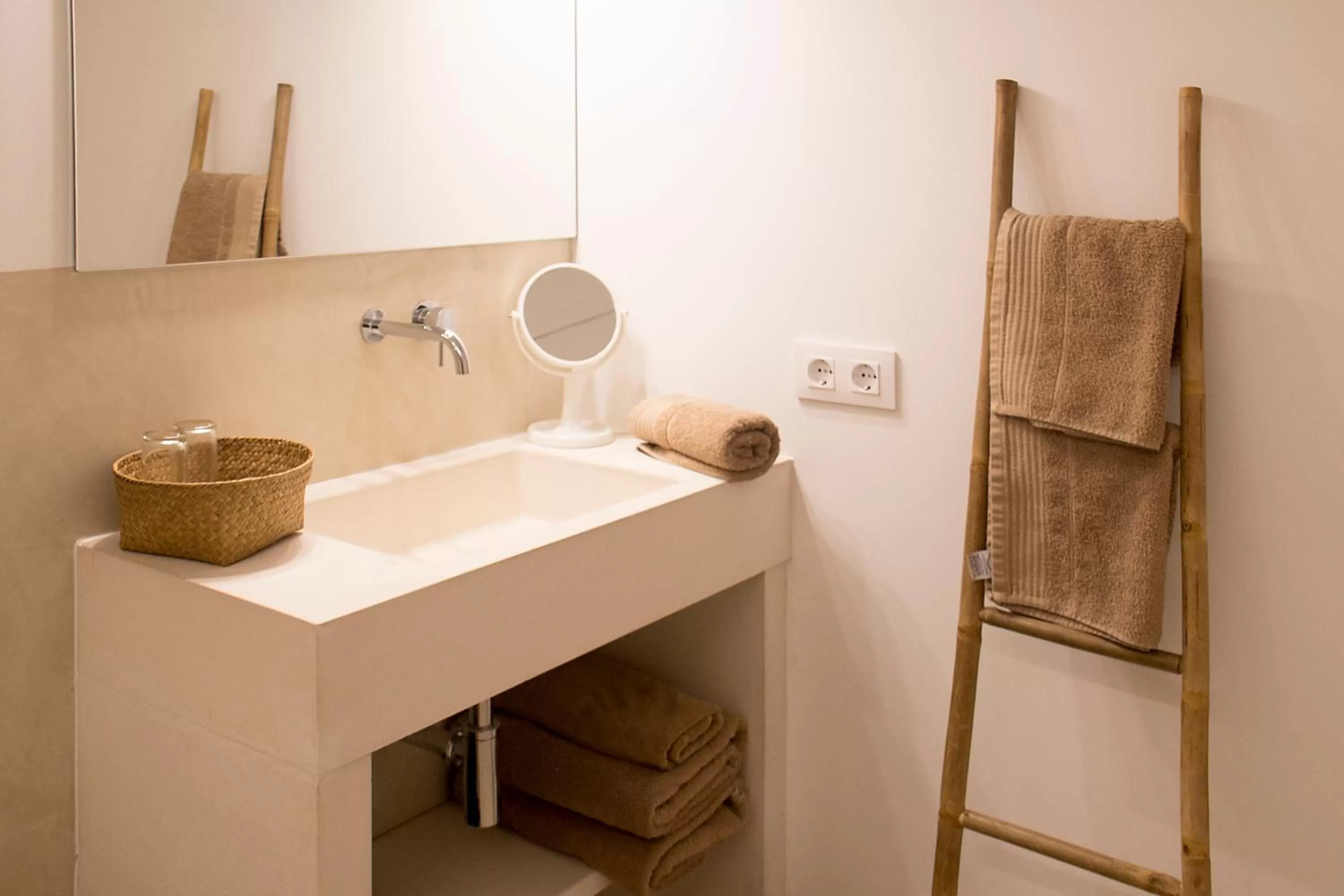 Bathroom in Hotel Nou Sant Antoni