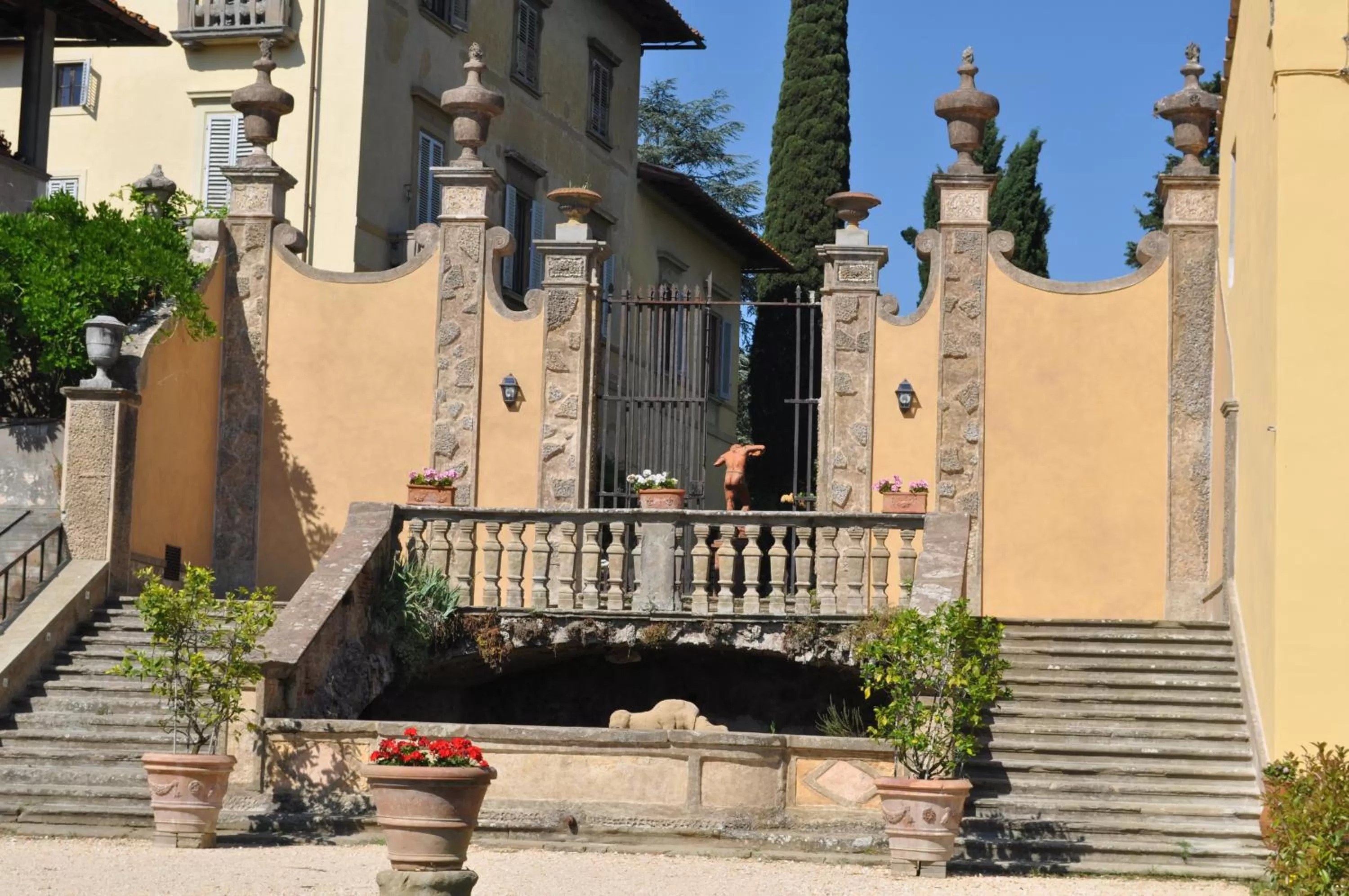 Property building in Armonie di Villa Incontri B&B
