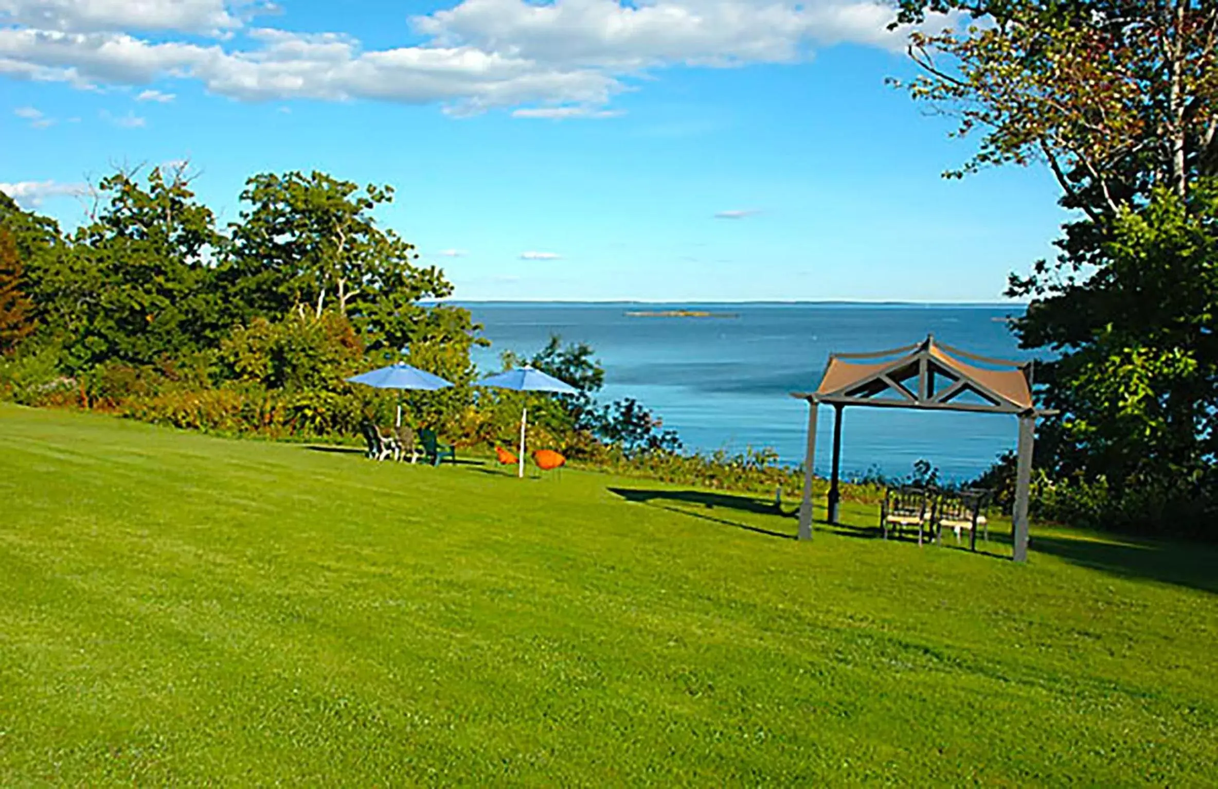 View (from property/room), Garden in Ledges By the Bay