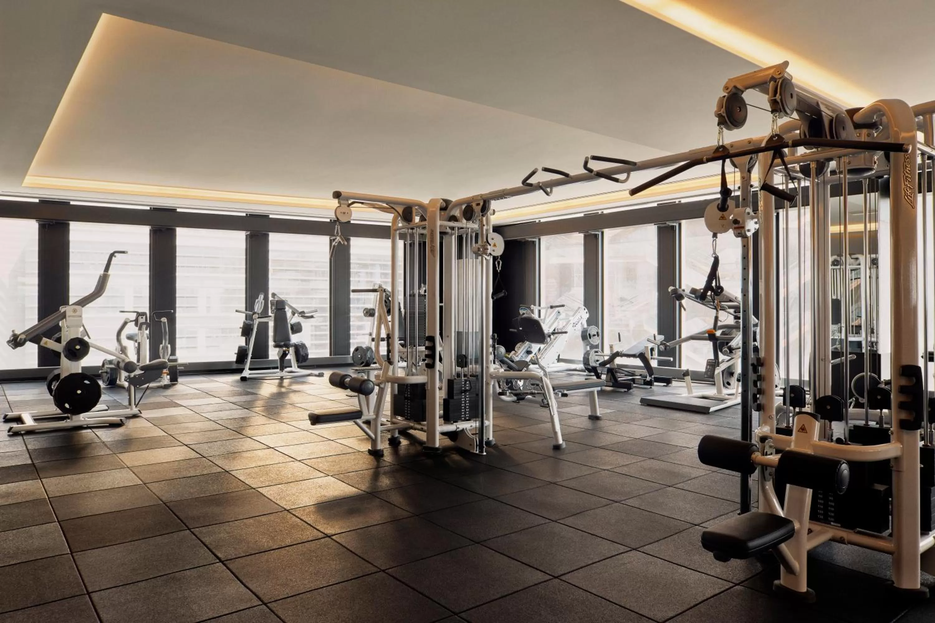 Fitness centre/facilities in Equinox Hotel New York