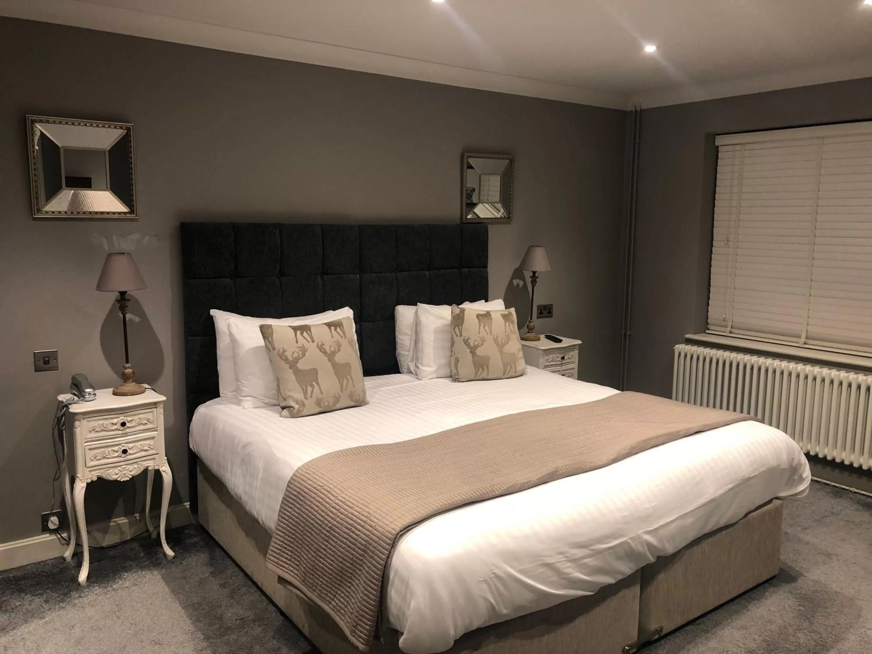 Junior Suite with King Bed and Courtyard View - Non-Smoking in Seckford Hall Hotel & Spa