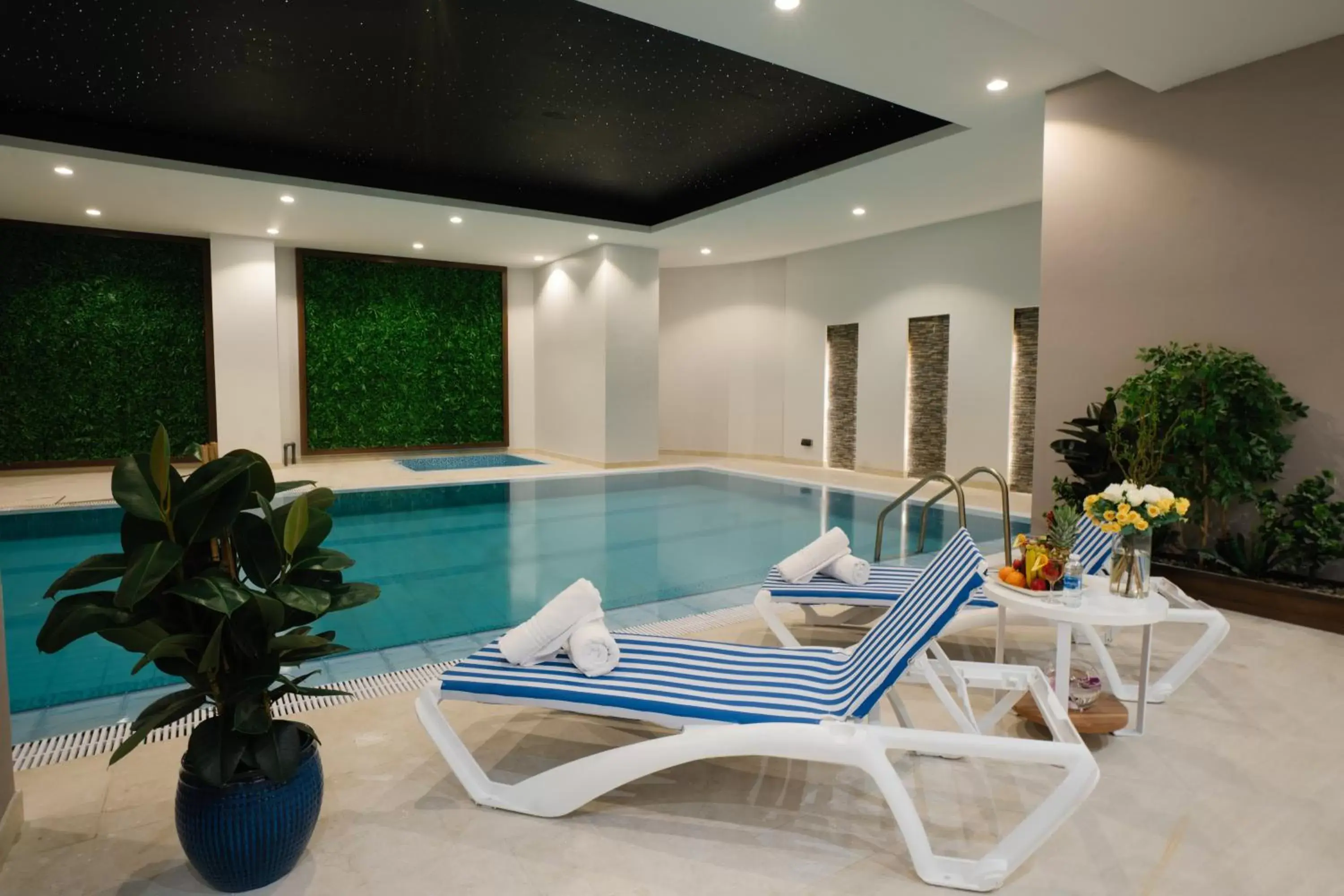 Pool view in Cantonal Hotel by Warwick Pool view in Cantonal Hotel by Warwick