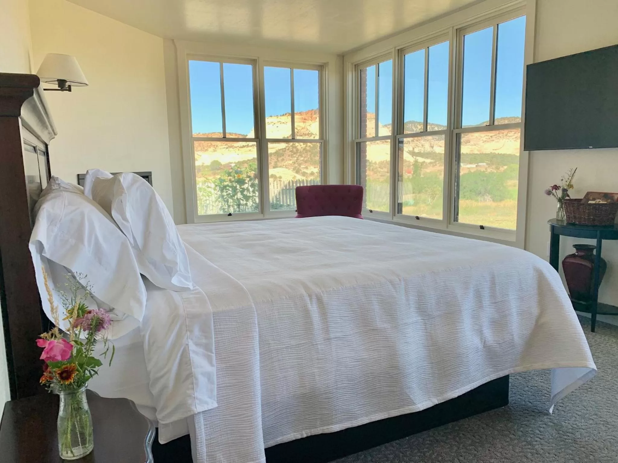 Bed in Annie's Place Bed & Breakfast