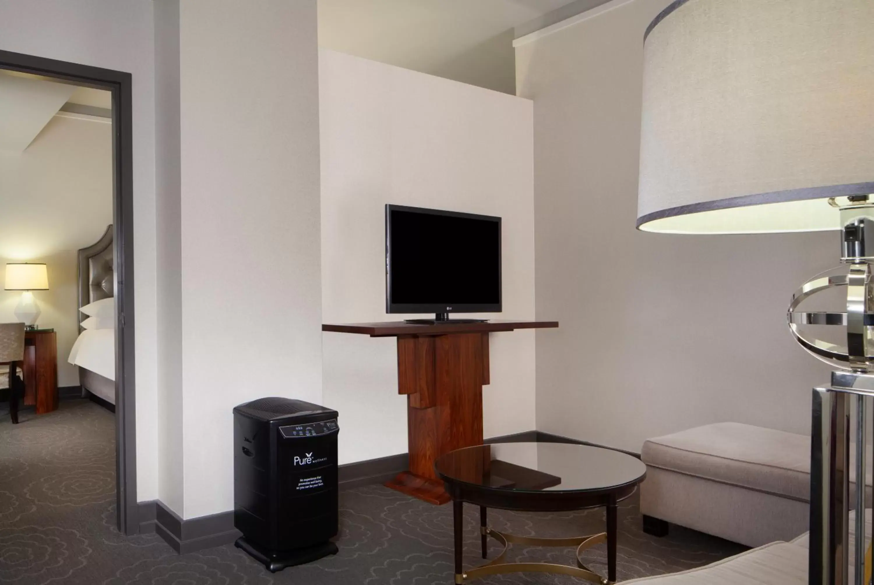 Living room in Silversmith Hotel Chicago Downtown Living room in Silversmith Hotel Chicago Downtown