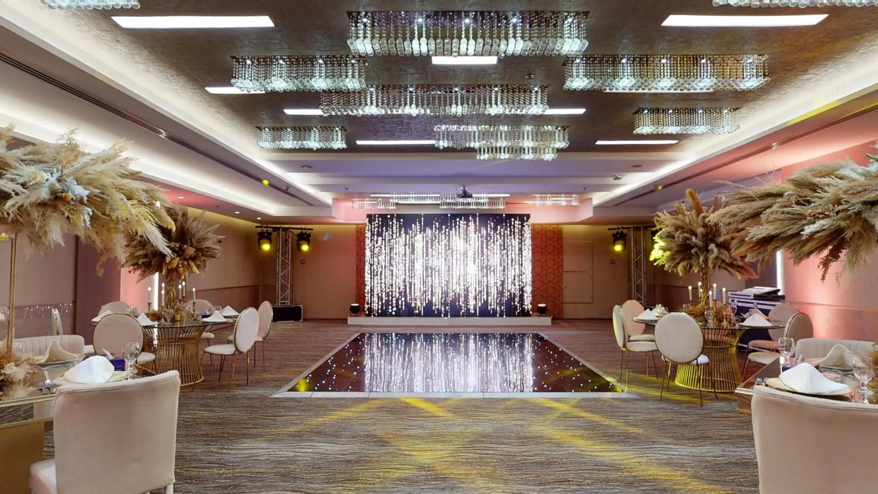 Banquet/Function facilities, Banquet Facilities in Ayass Hotel