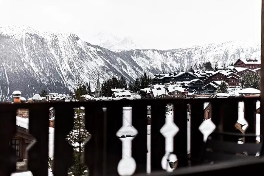 Balcony/Terrace in Les Trois Vallées, a Beaumier hotel