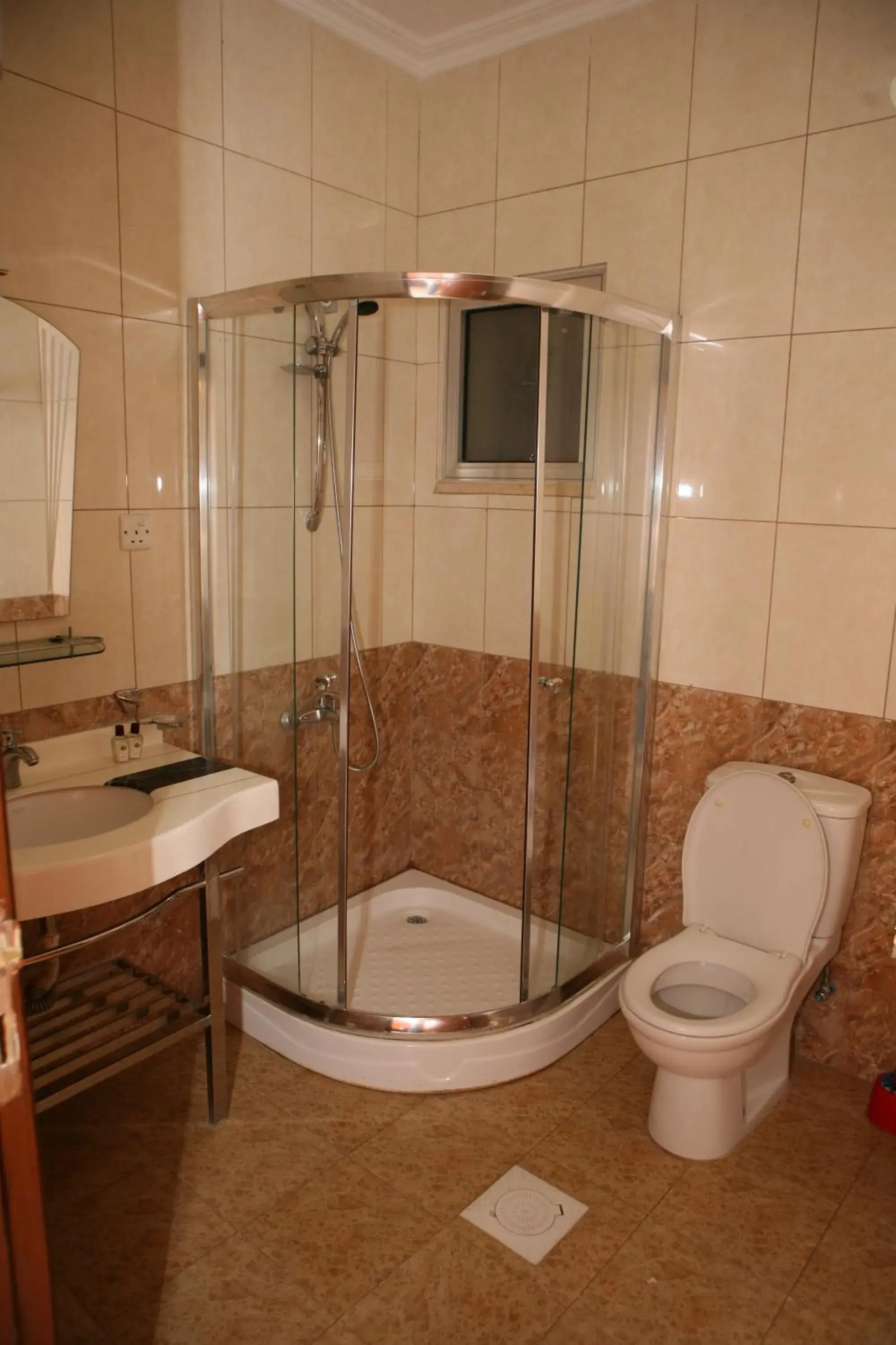 Bathroom in Al Qidra Hotel & Suites Aqaba