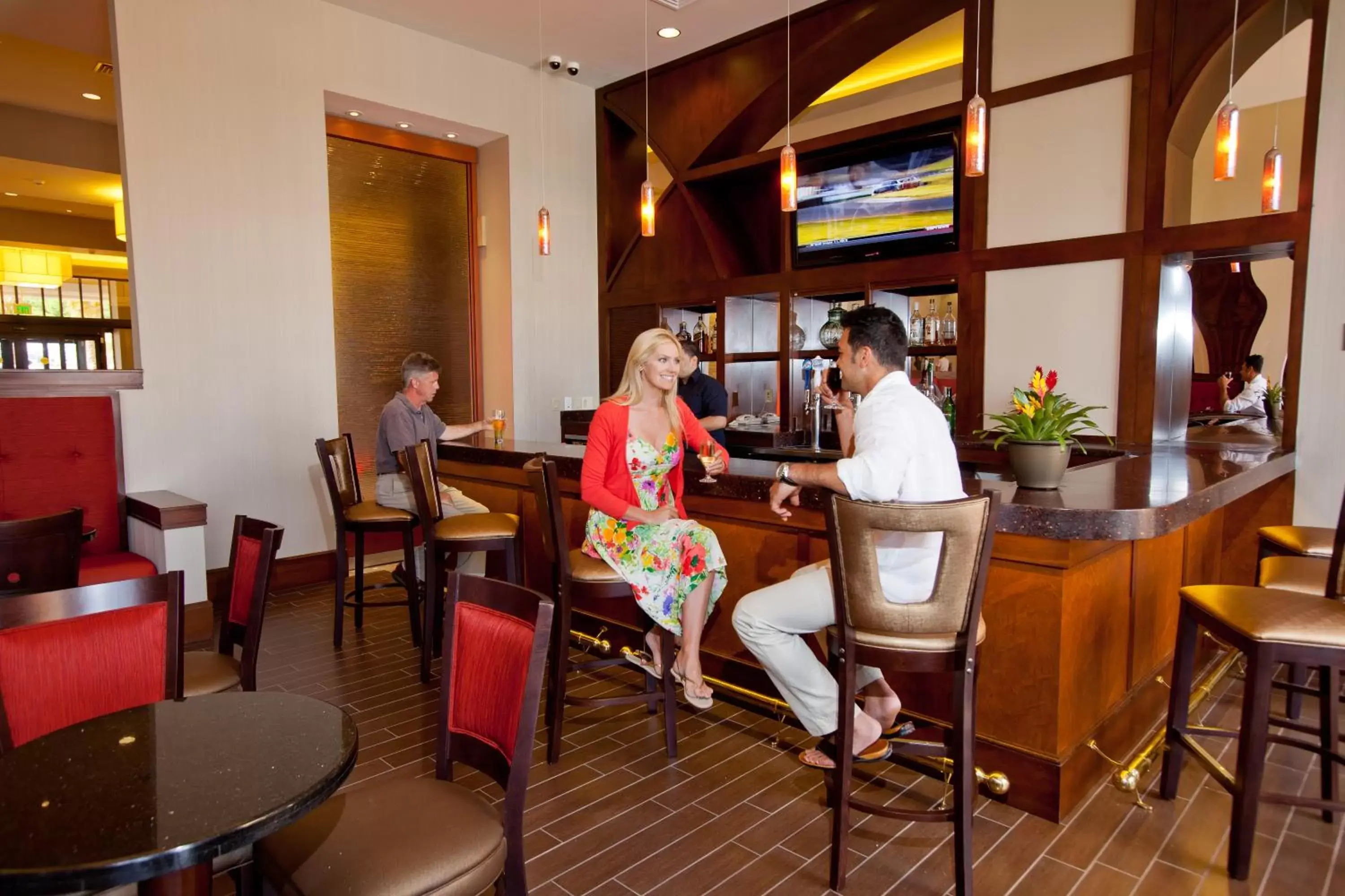 Alcoholic drinks, Restaurant/Places to Eat in Ramada Suites By Wyndham Orlando International Drive