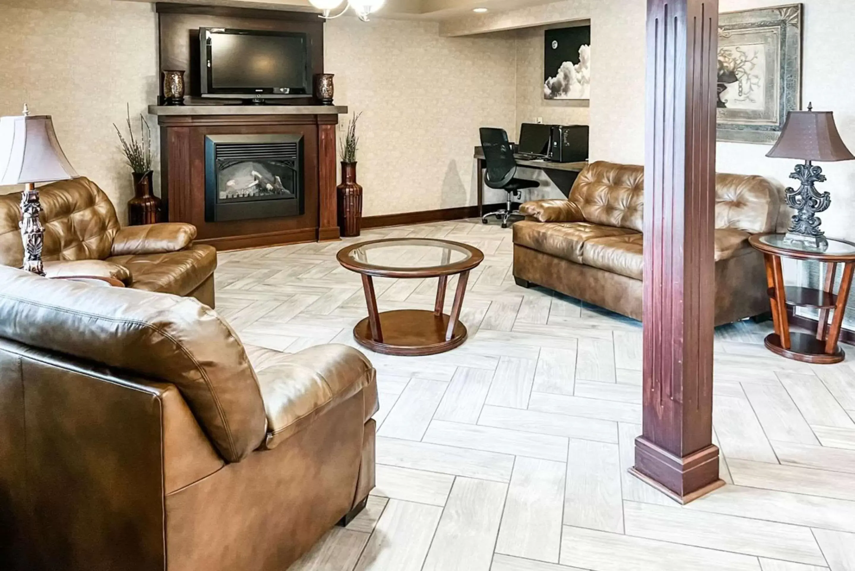 Lobby or reception in Quality Inn of Clarion Lobby or reception in Quality Inn of Clarion