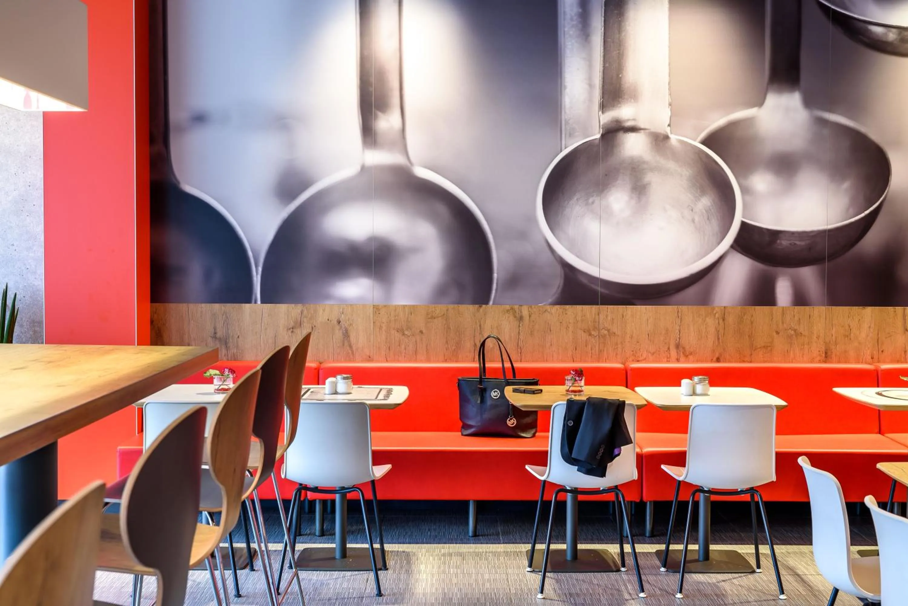 Restaurant/places to eat in ibis Nürnberg City am Plärrer