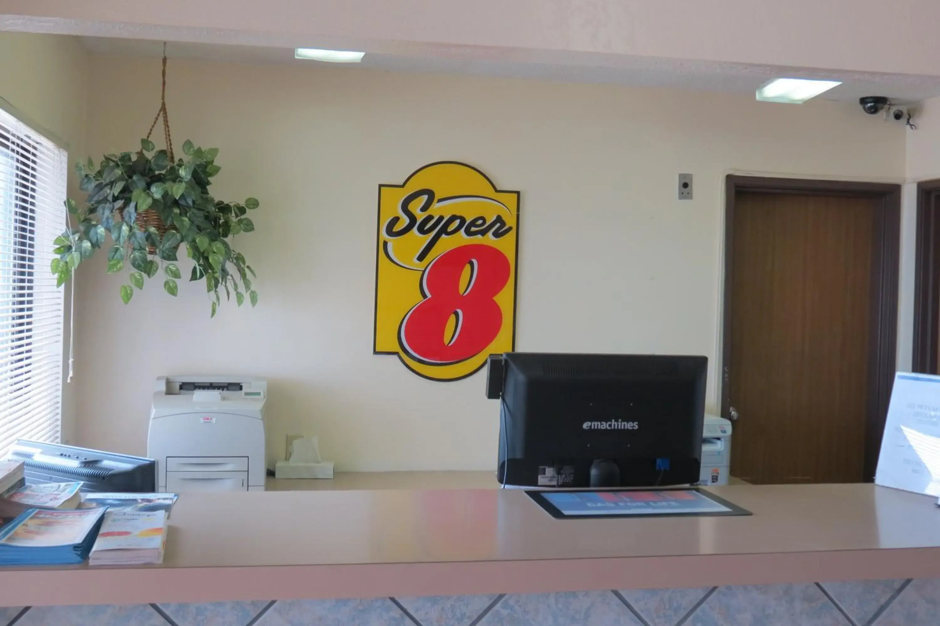 Lobby or reception in Super 8 by Wyndham Evansville East