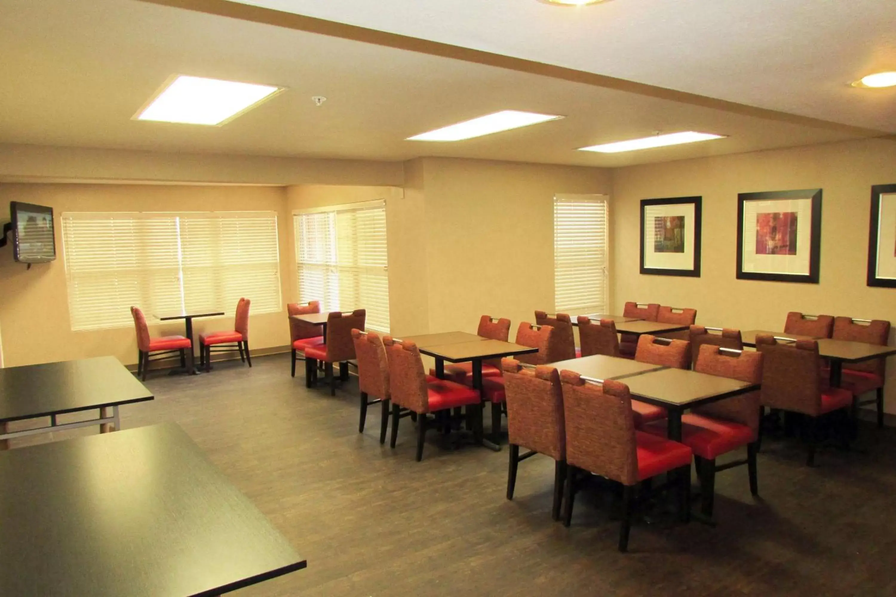 Breakfast, Restaurant/Places to Eat in Extended Stay America Suites - Atlanta - Alpharetta - Northpoint - West