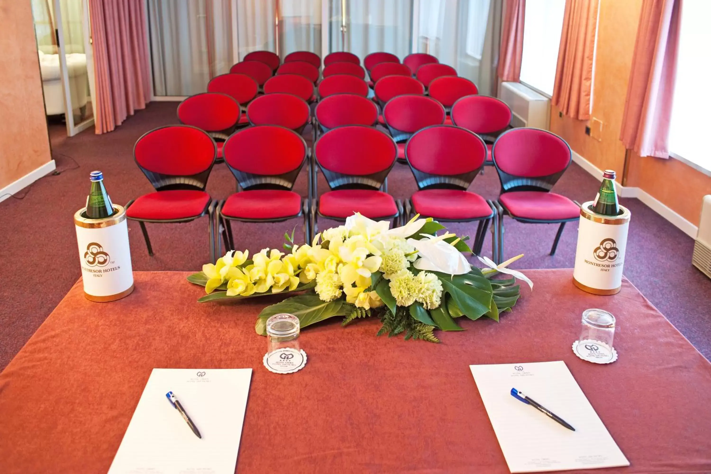 Business facilities, Business Area/Conference Room in Hotel Giberti & Spa