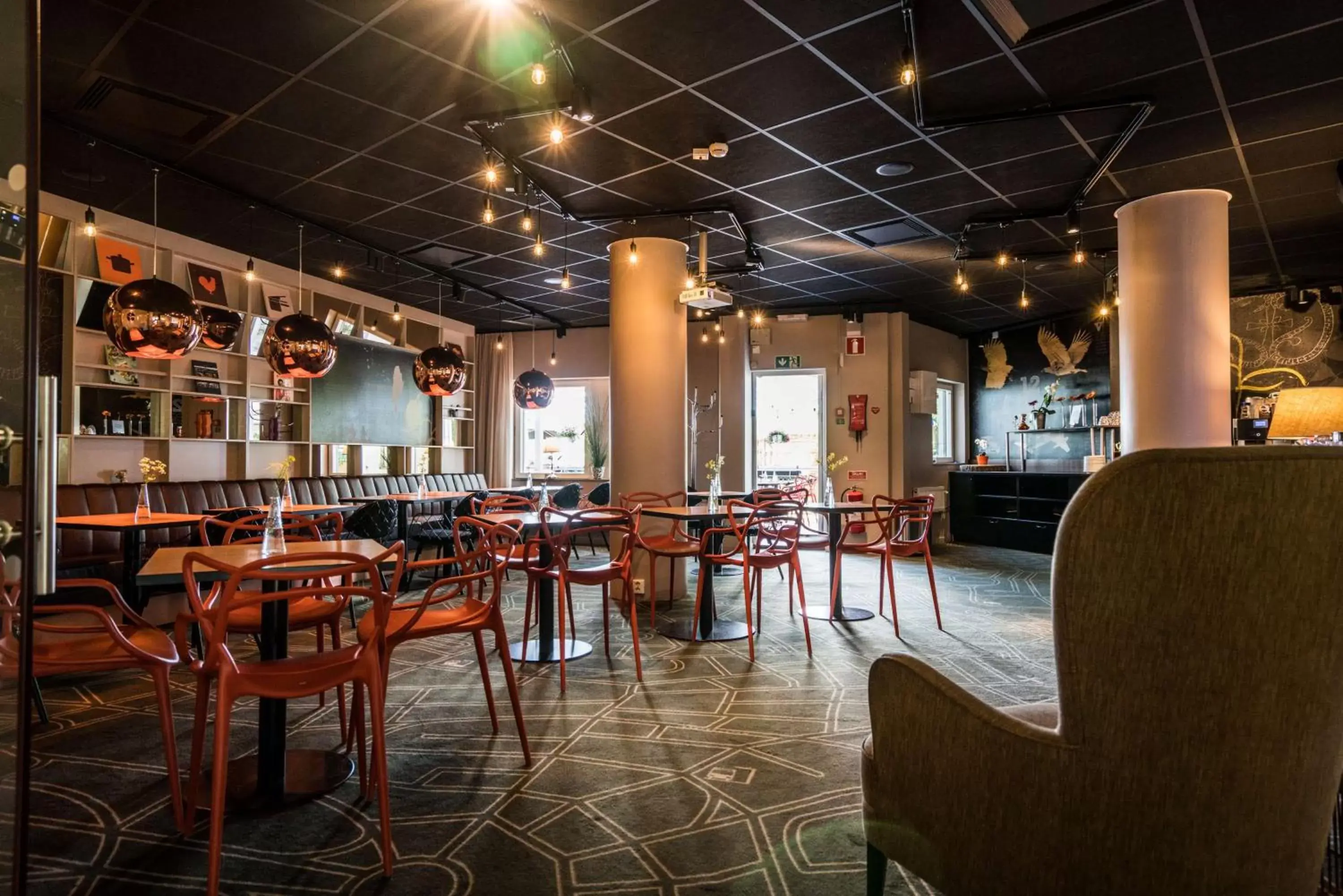 Restaurant/places to eat, Lounge/Bar in Scandic Upplands Väsby