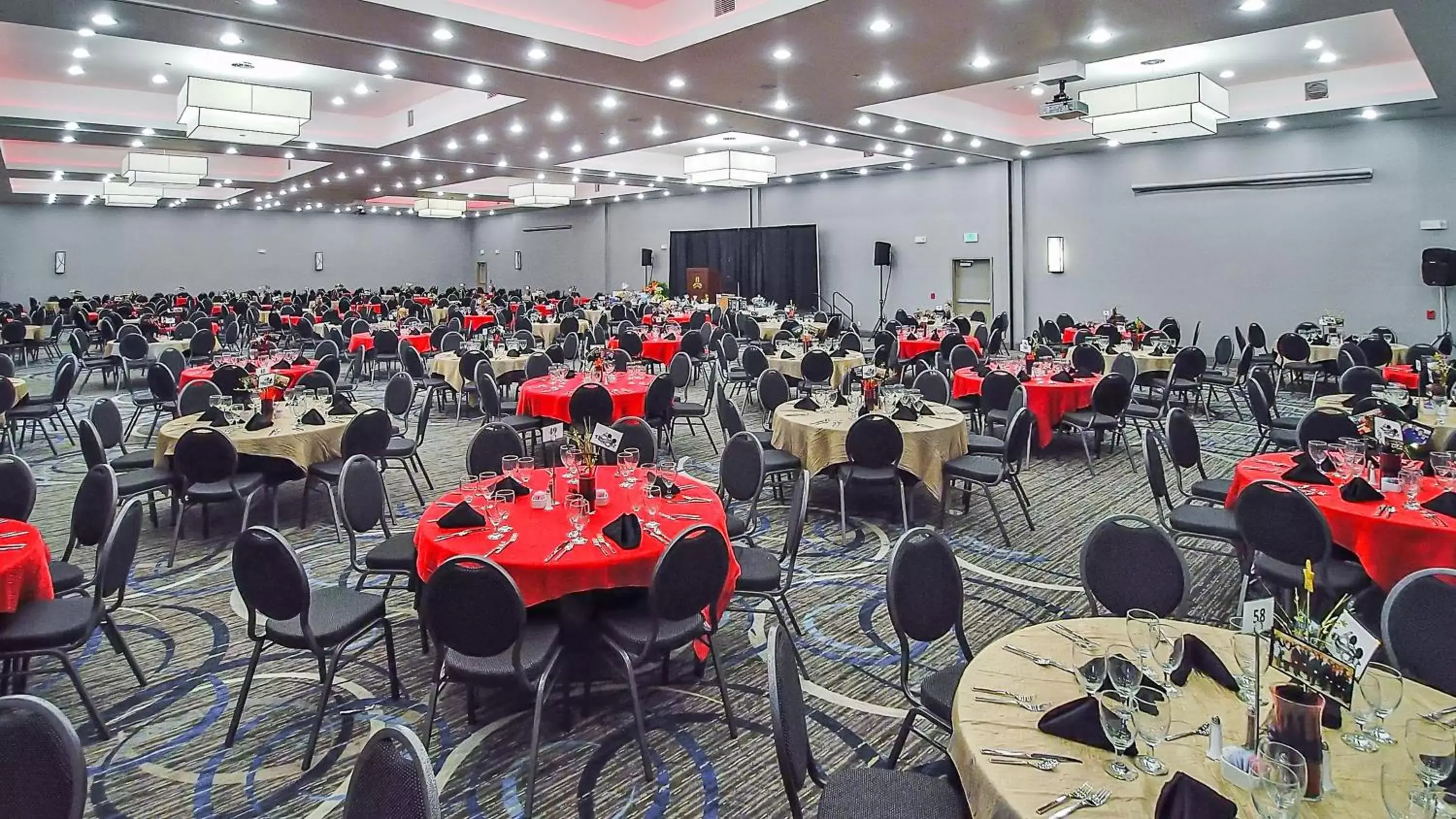 Banquet/Function facilities, Restaurant/Places to Eat in Holiday Inn Longview - North, an IHG Hotel