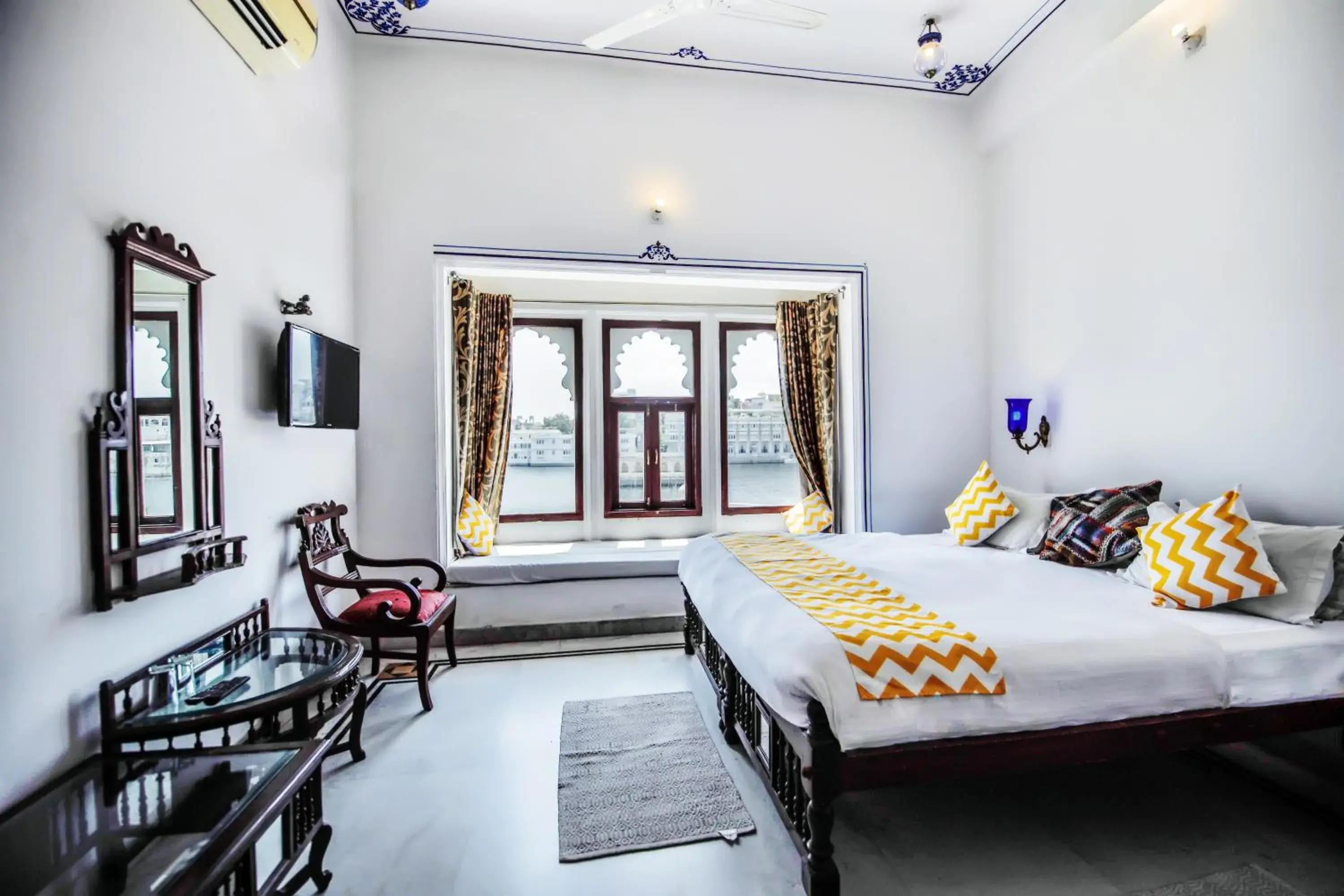 Photo of the whole room, Bed in Hotel Devraj Niwas on Lake Pichola Photo of the whole room, Bed in Hotel Devraj Niwas on Lake Pichola