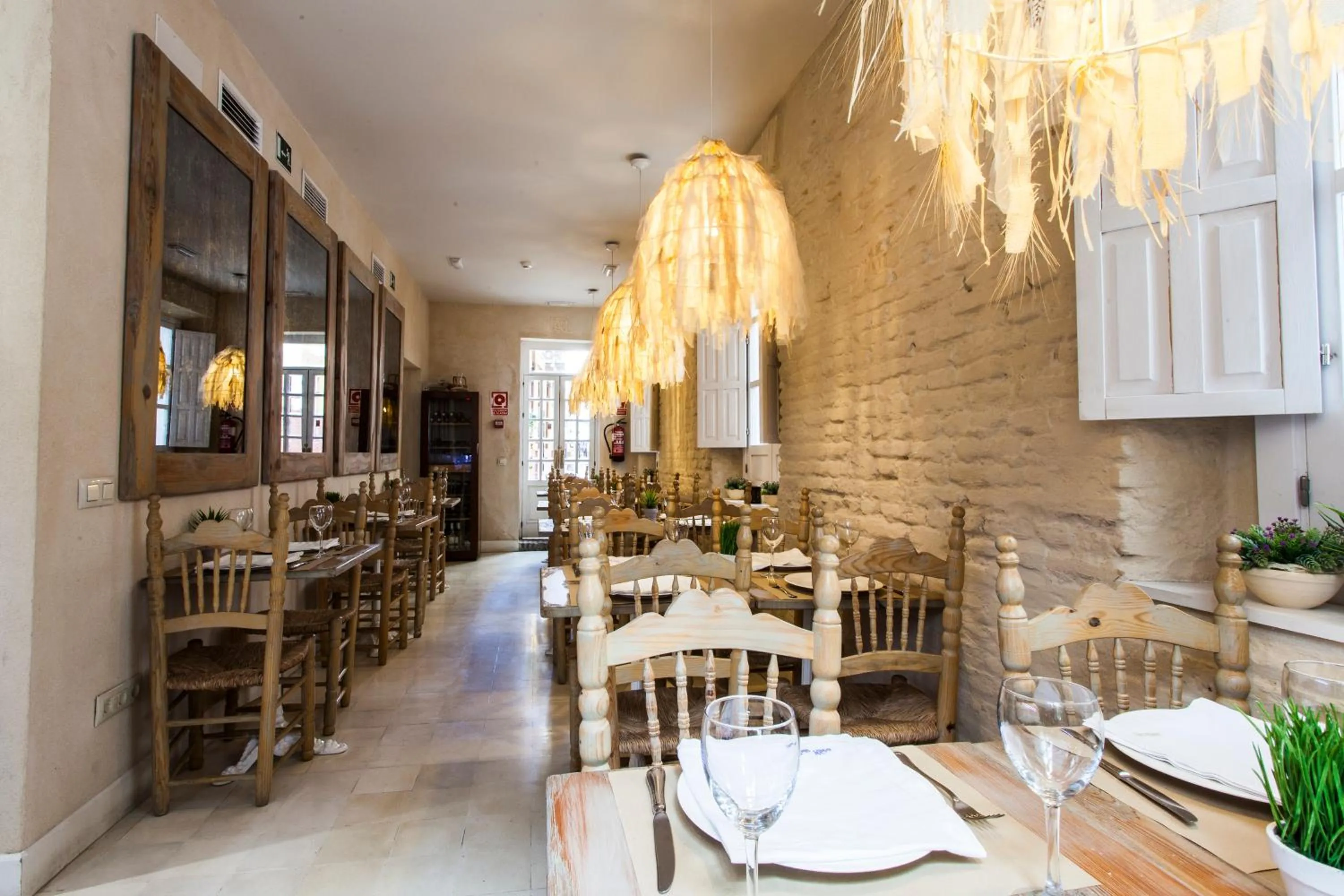 Restaurant/places to eat in Hotel Boutique Elvira Plaza