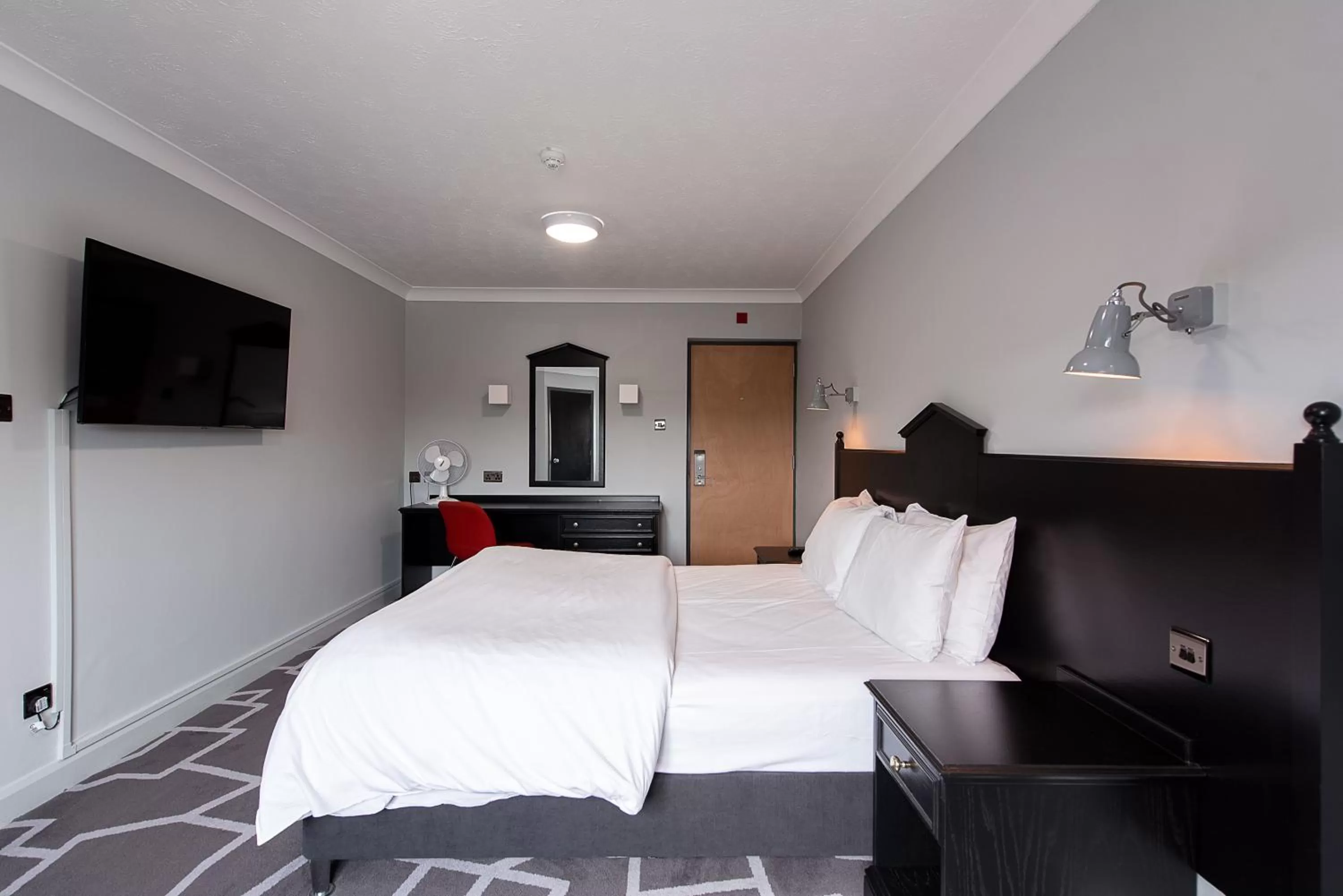 Bedroom, Bed in Village Hotel Liverpool