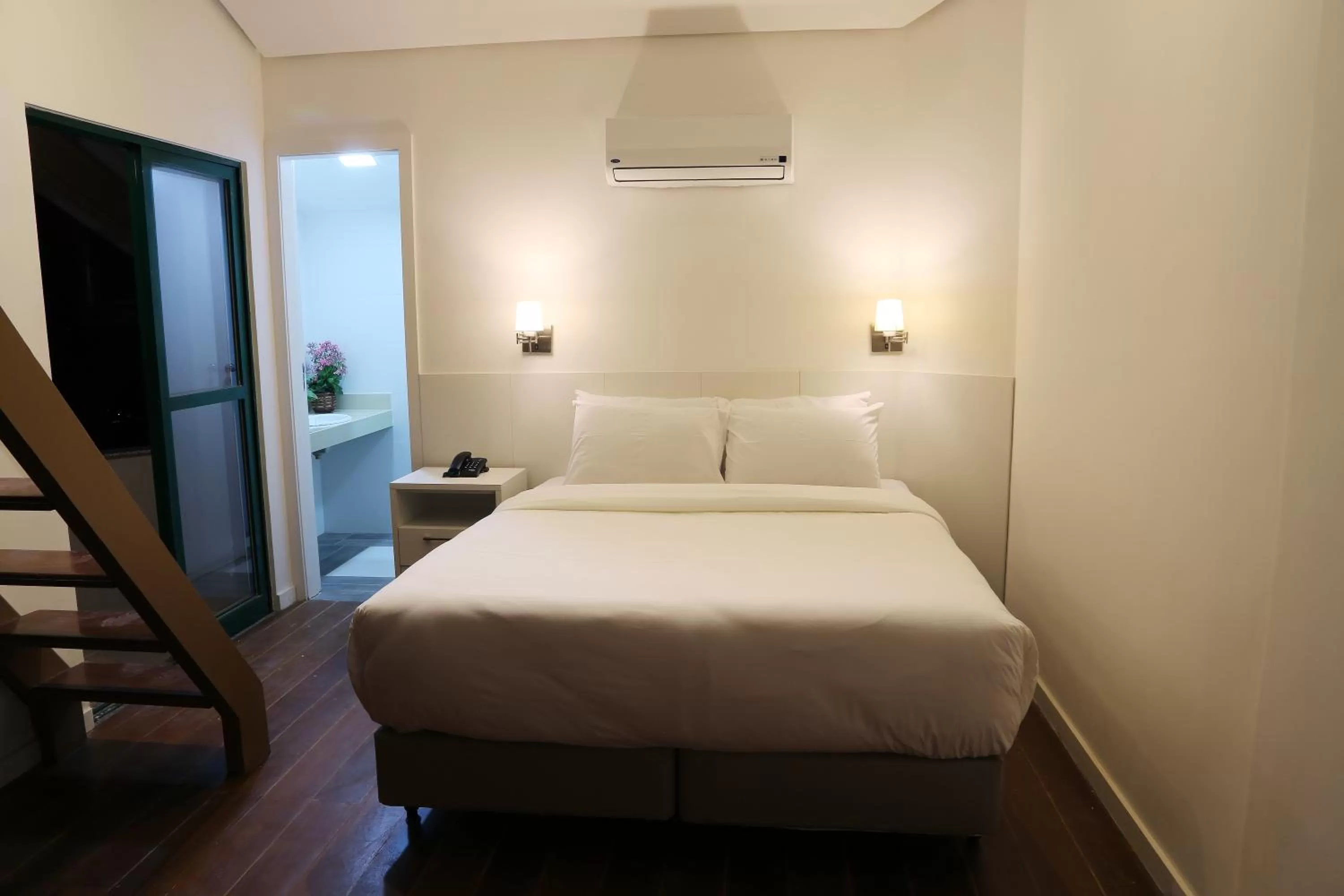 Bedroom, Bed in Sant' Martre