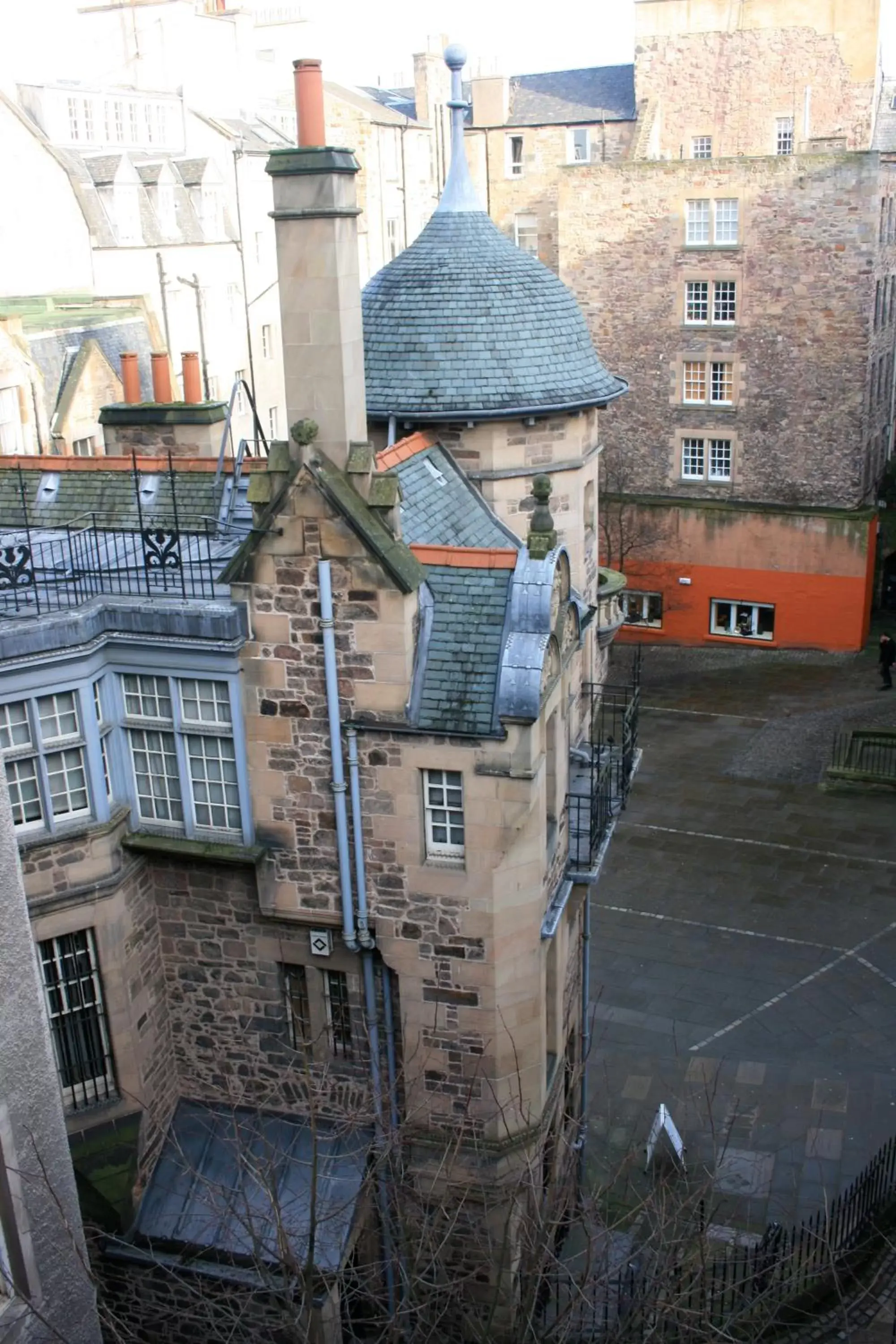 Street view in Royal Mile Balconies by the Castle