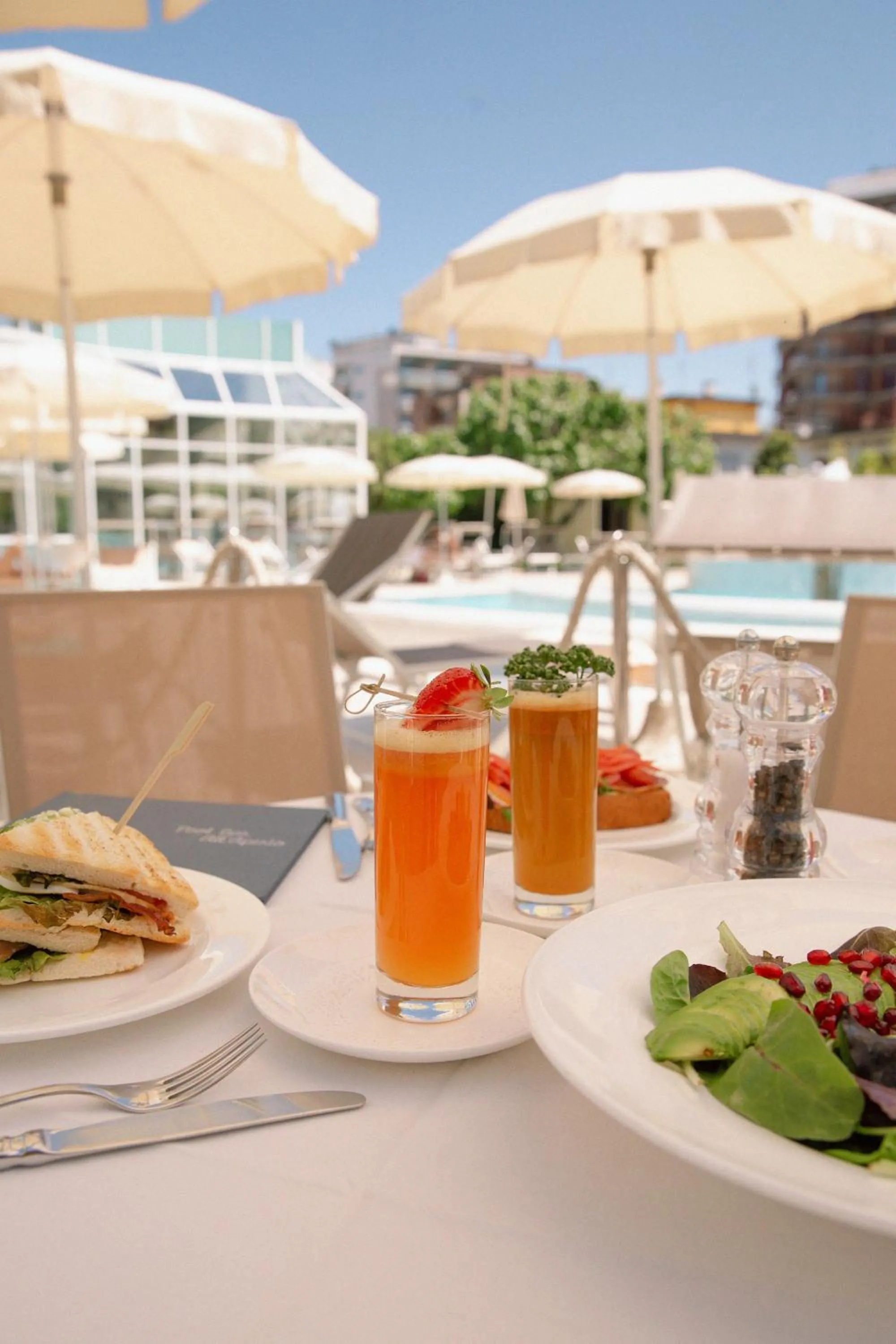 Lunch in Hotel Savoy