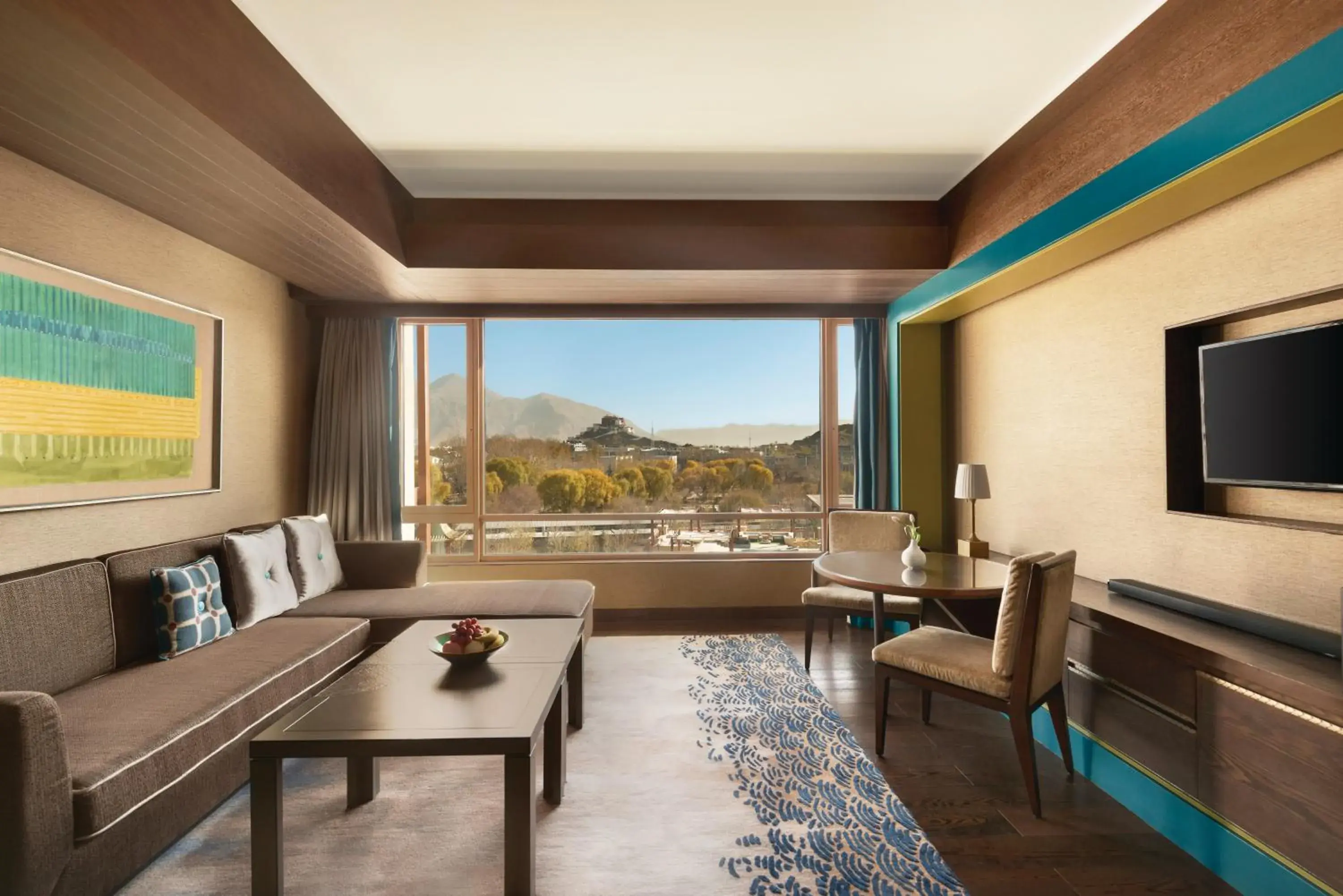 Dining area, Seating Area in Shangri-La Lhasa