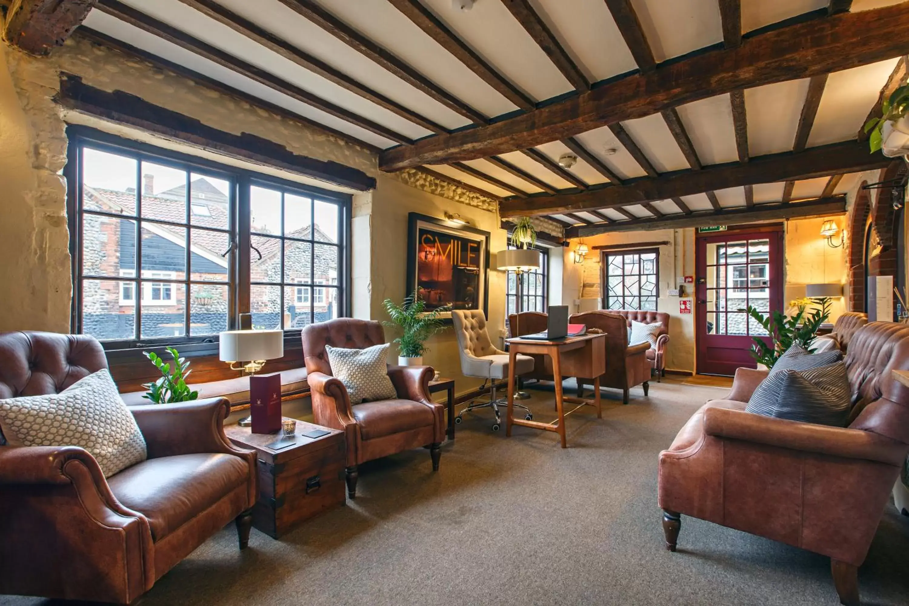 Living room, Seating Area in Cley Windmill