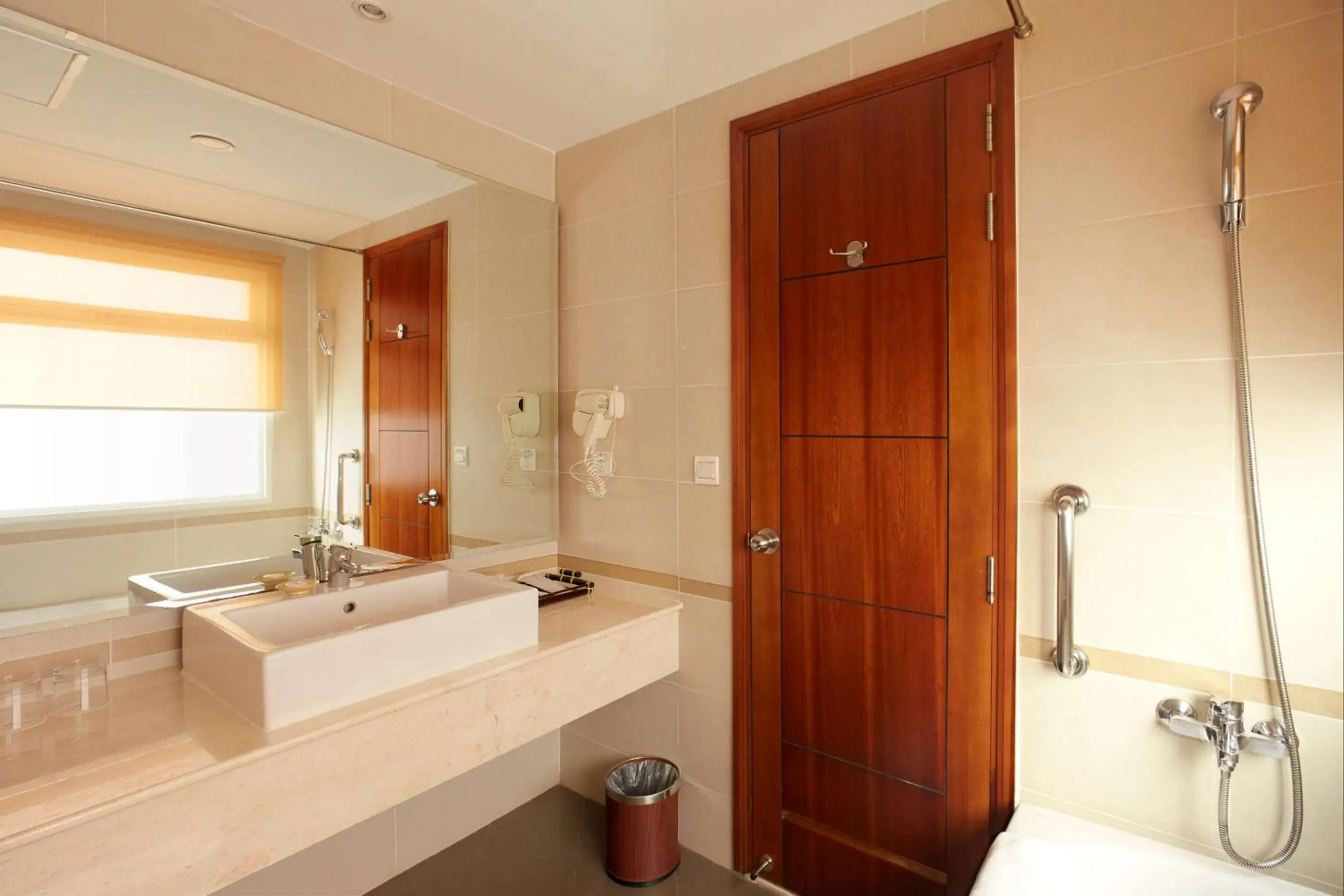 Bath, Bathroom in GK Central Hotel