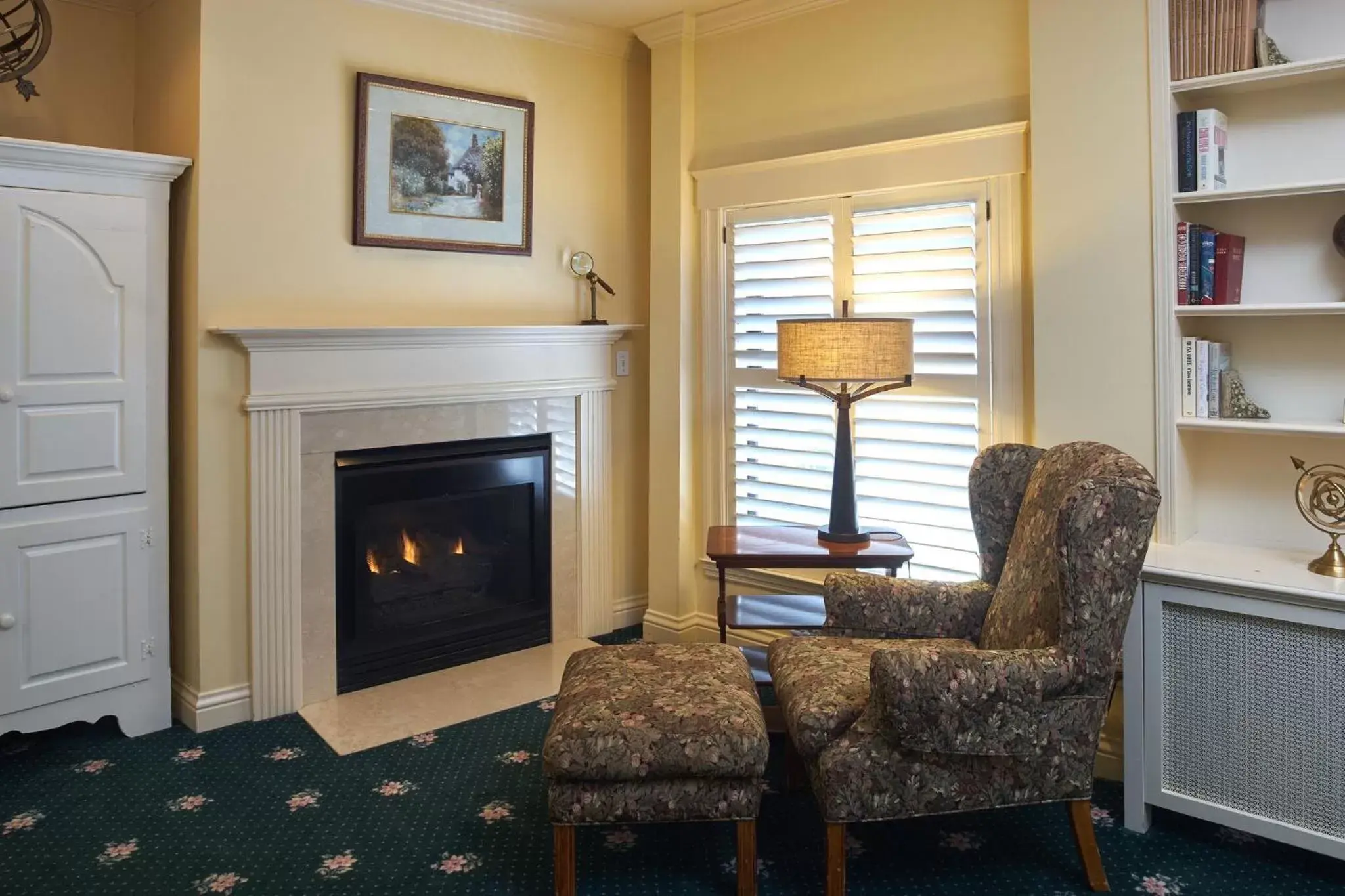 Seating Area in Hotel Mac