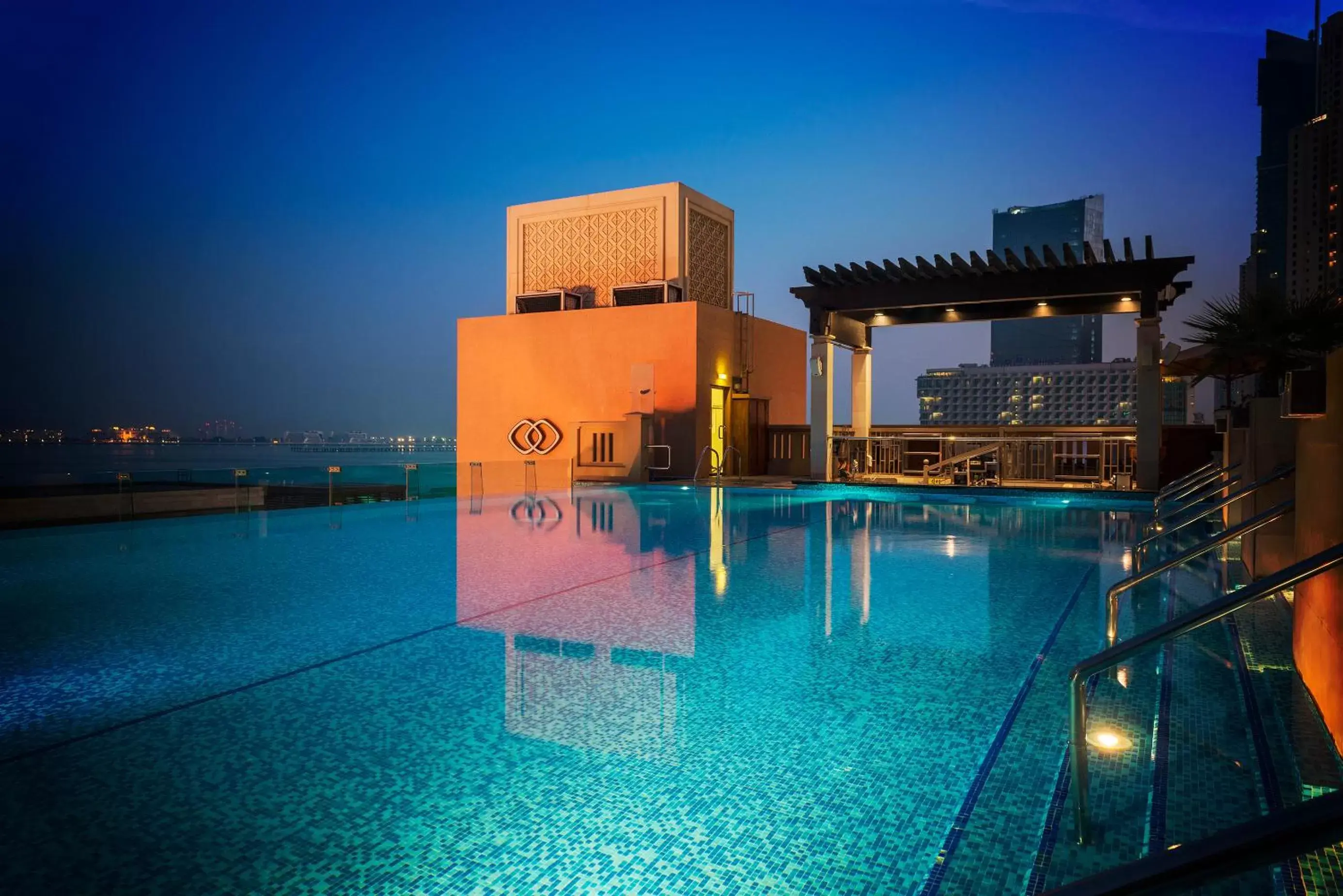 Swimming pool in Sofitel Dubai Jumeirah Beach