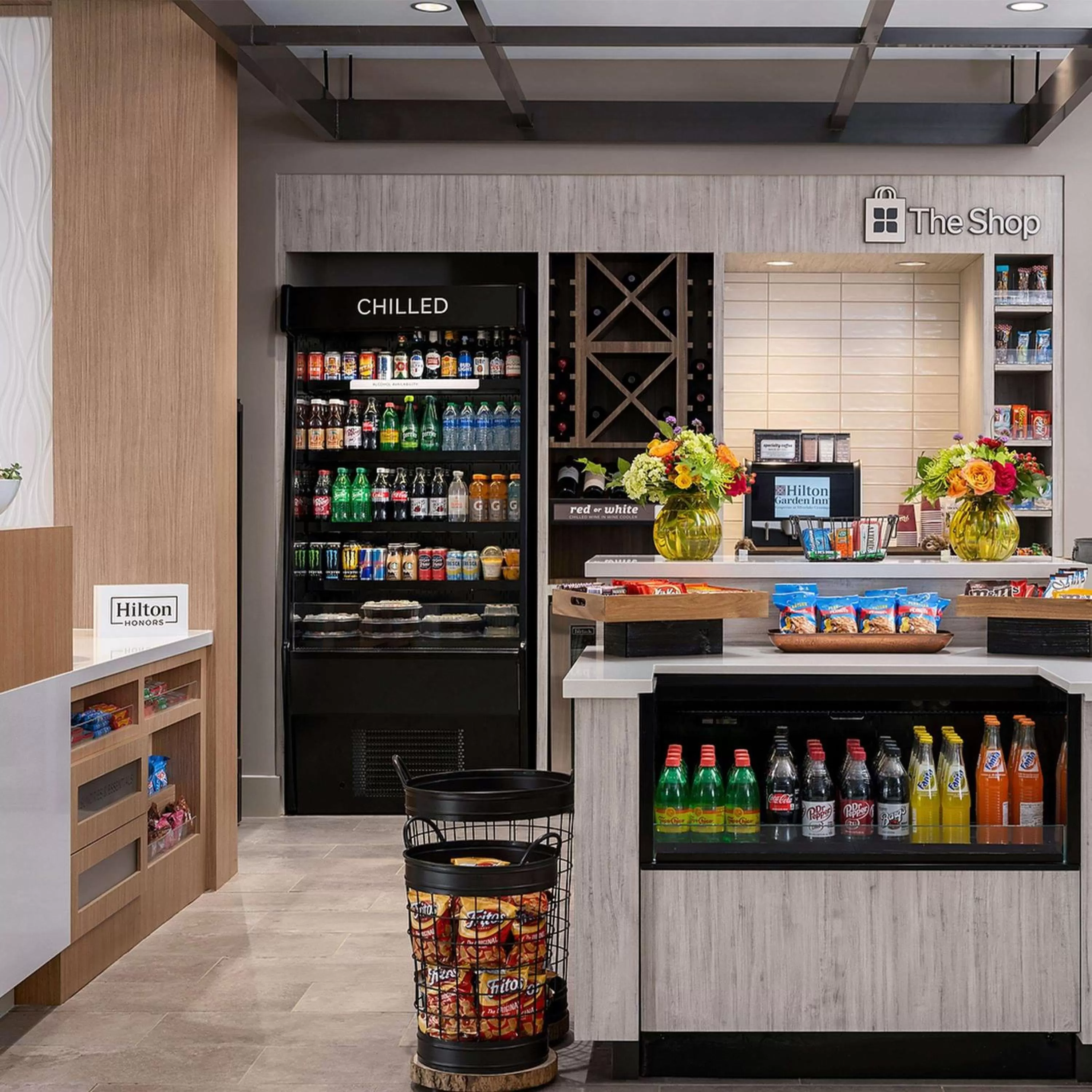 Restaurant/places to eat in Hilton Garden Inn Grapevine At Silverlake Crossing, Tx