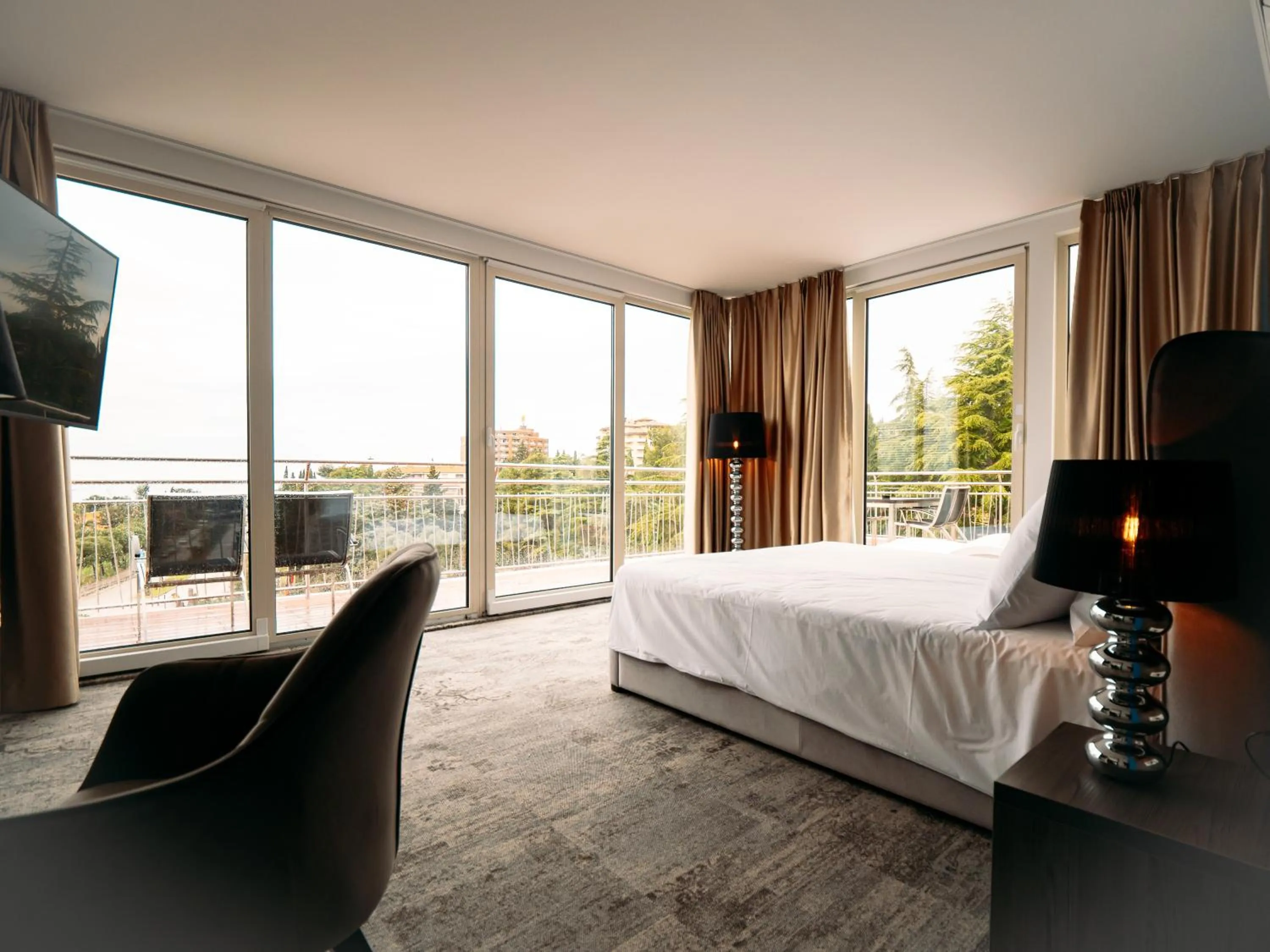 Photo of the whole room, Bed in Boutique Hotel Portorose